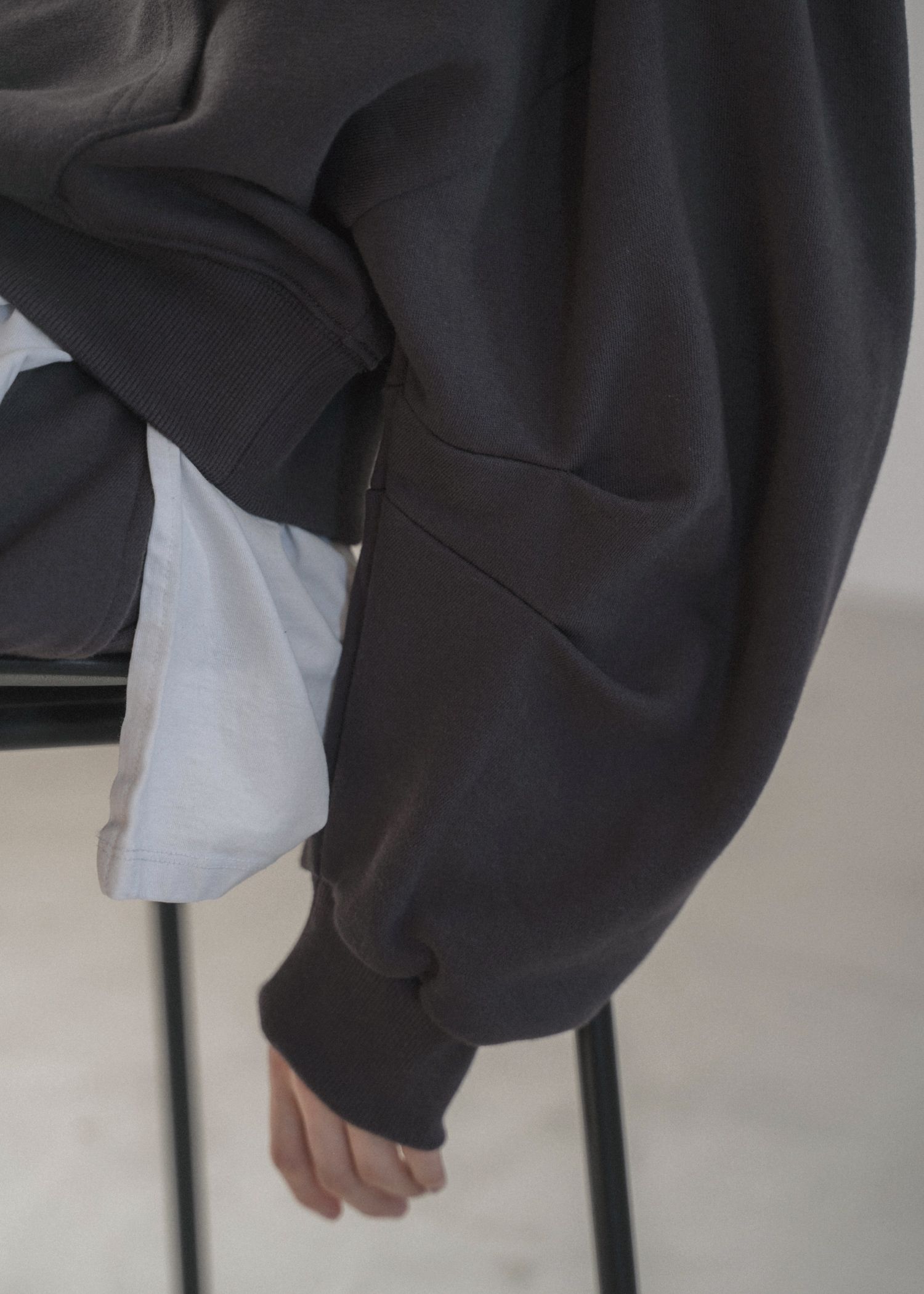 off shoulder cropped hoodie sweat