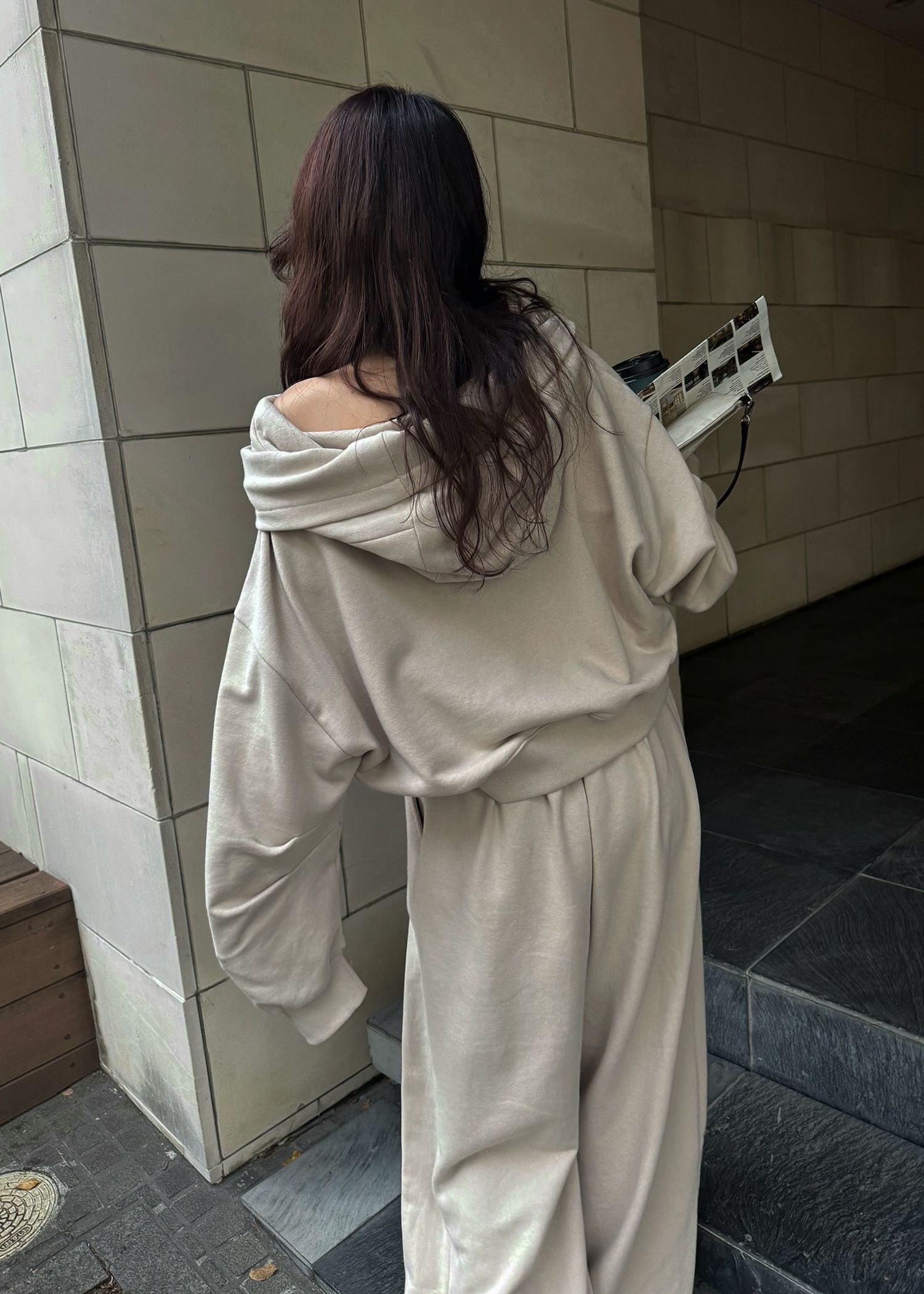 off shoulder cropped hoodie sweat