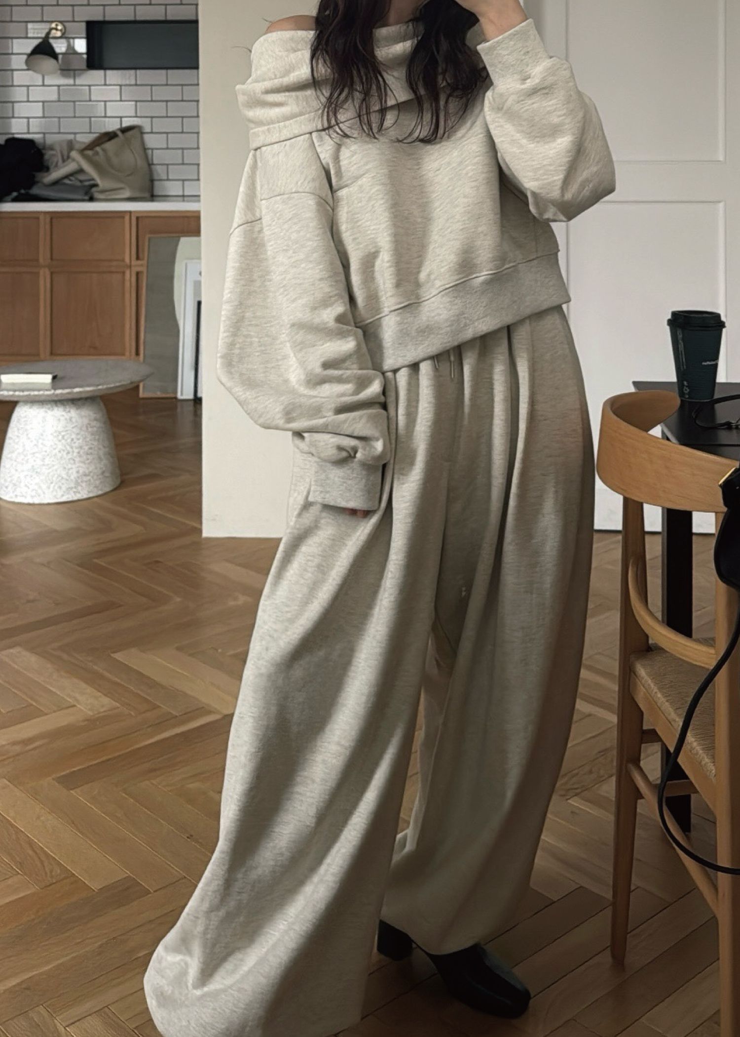 off shoulder cropped hoodie sweat