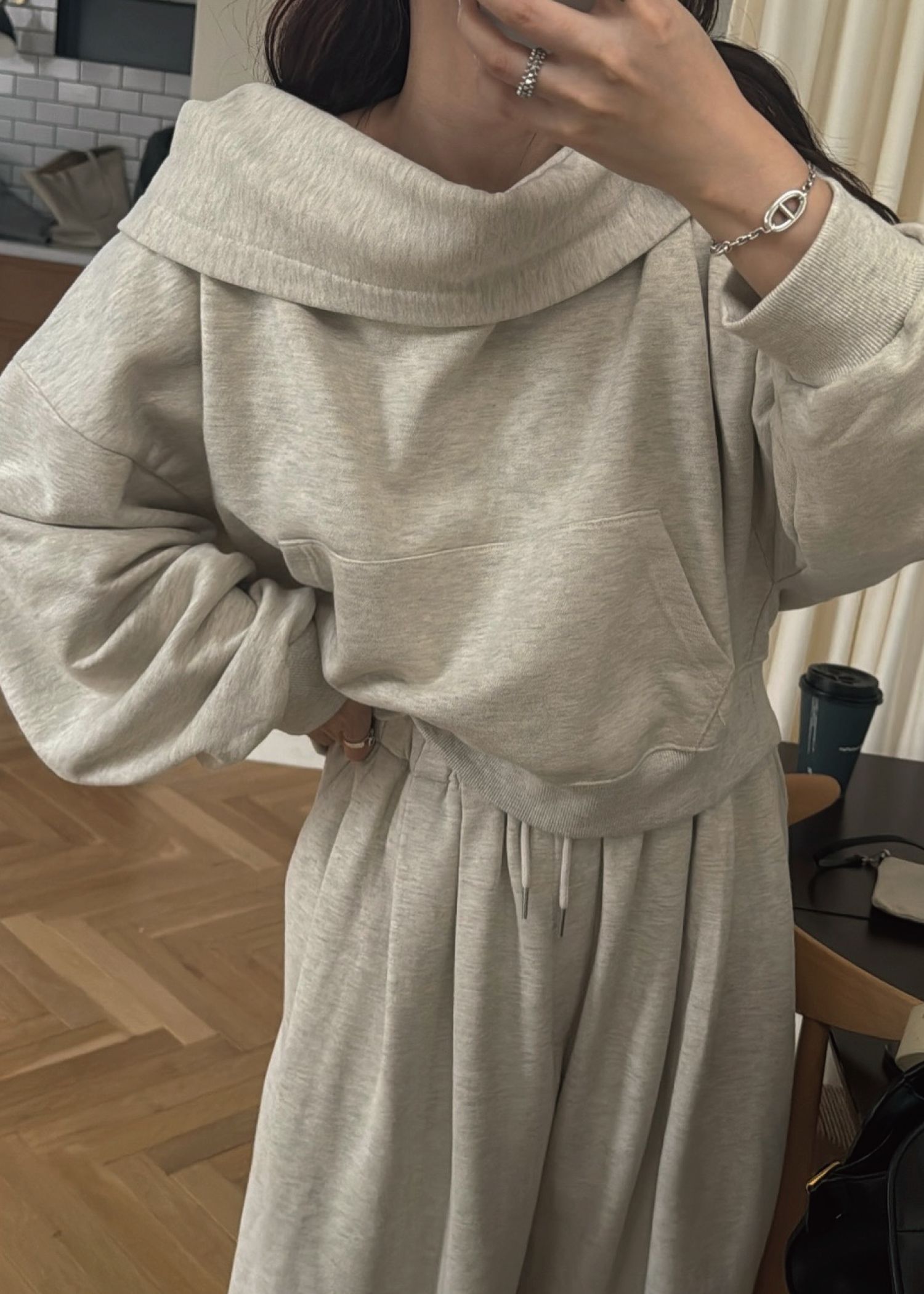 off shoulder cropped hoodie sweat