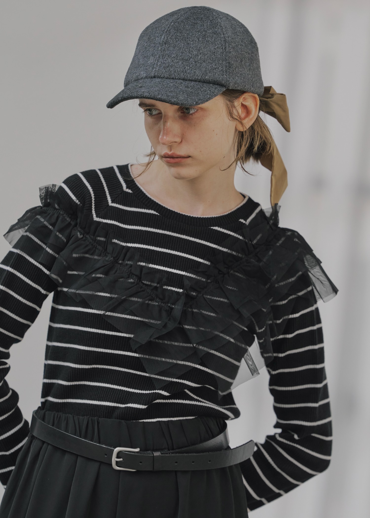 asymmetry tulle frill docking rib tops