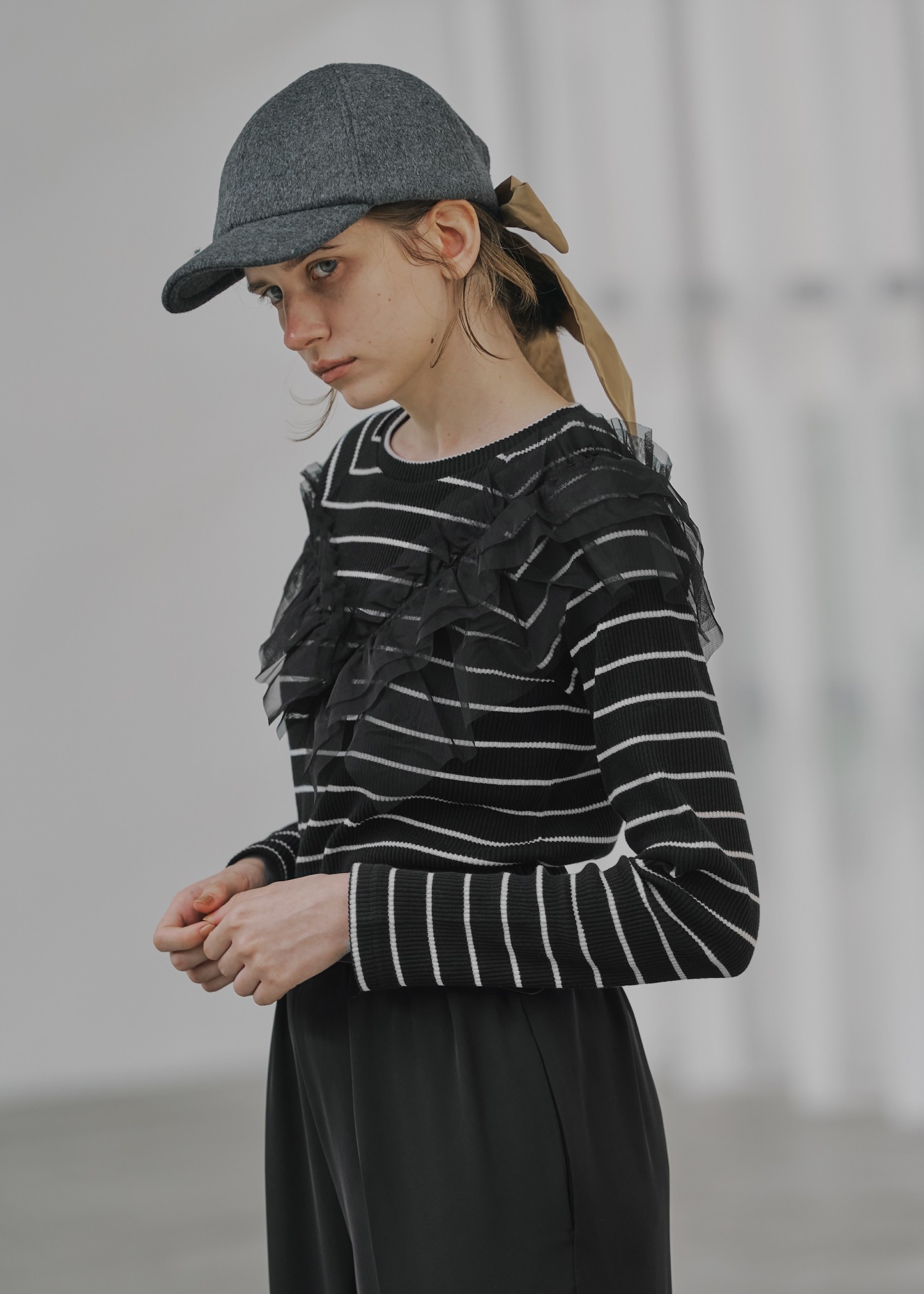 asymmetry tulle frill docking rib tops