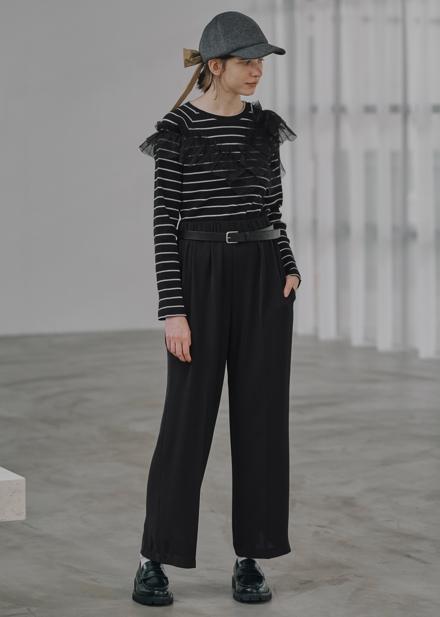 asymmetry tulle frill docking rib tops