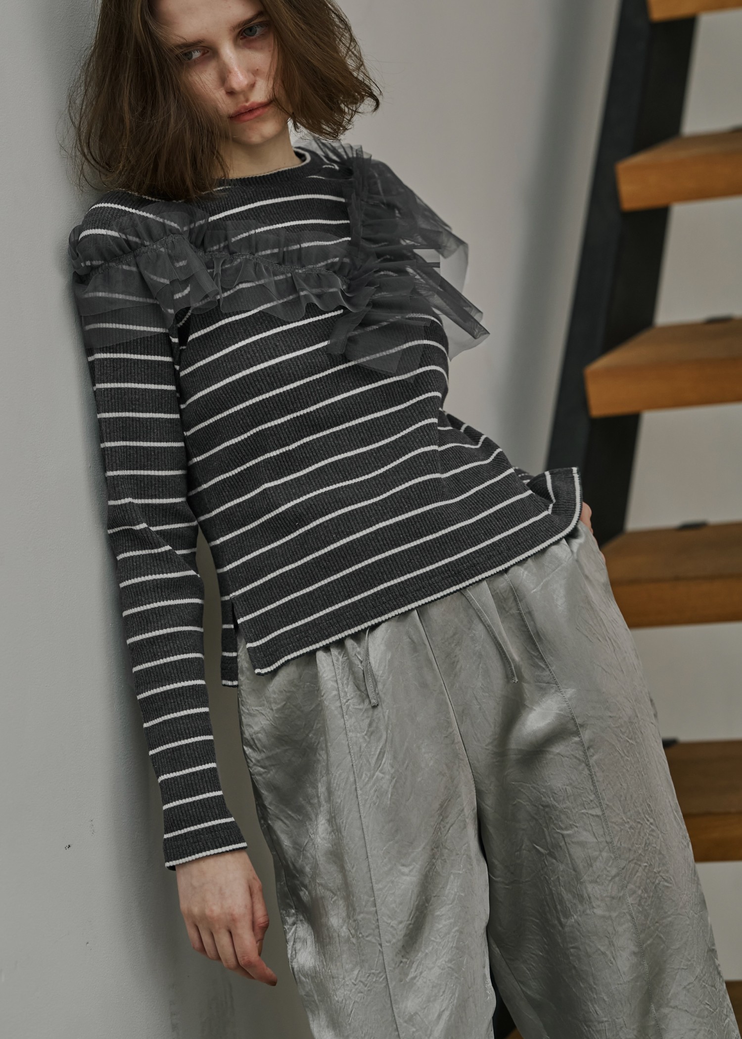 asymmetry tulle frill docking rib tops