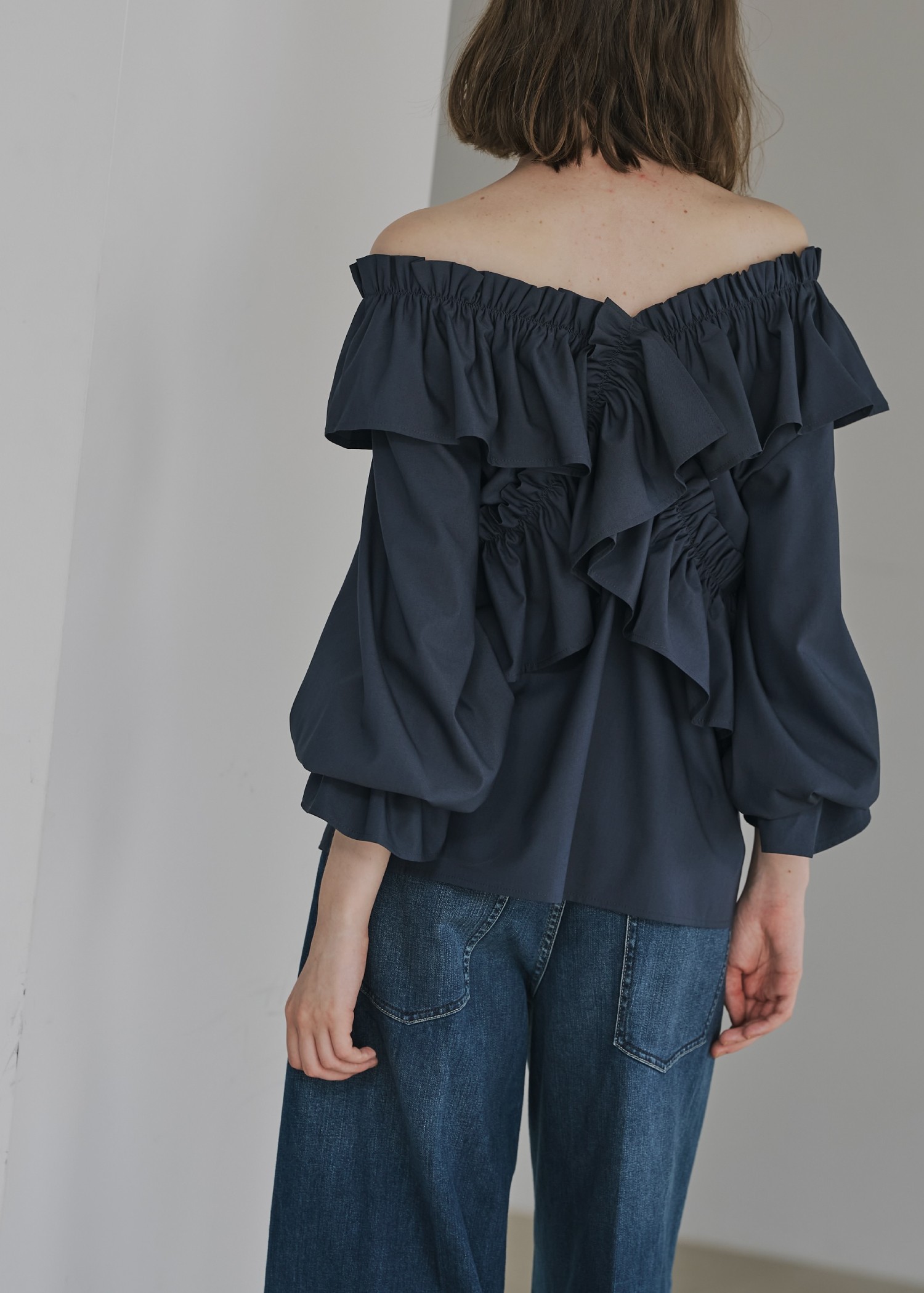 frill cross asymmetry BL