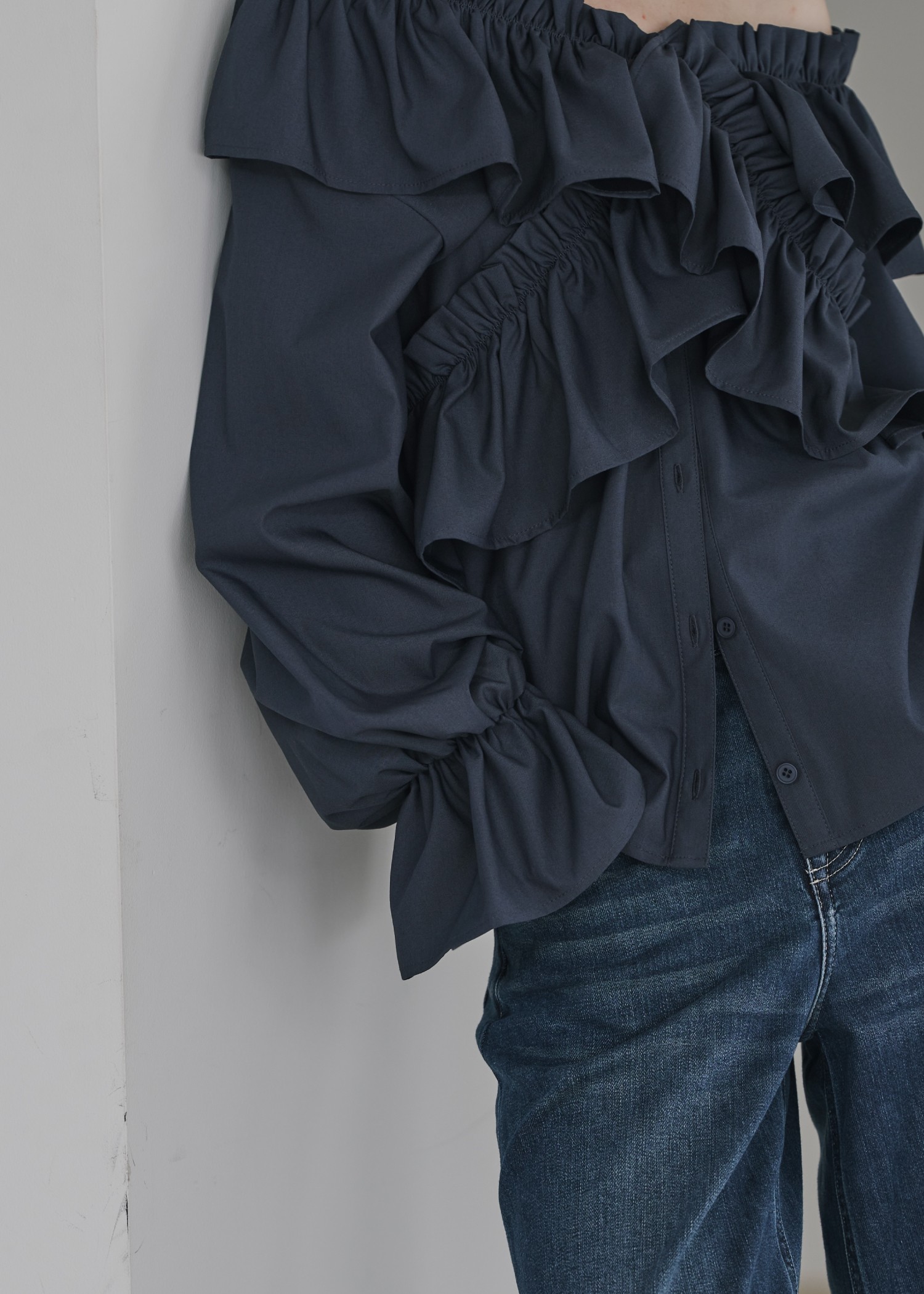 frill cross asymmetry BL