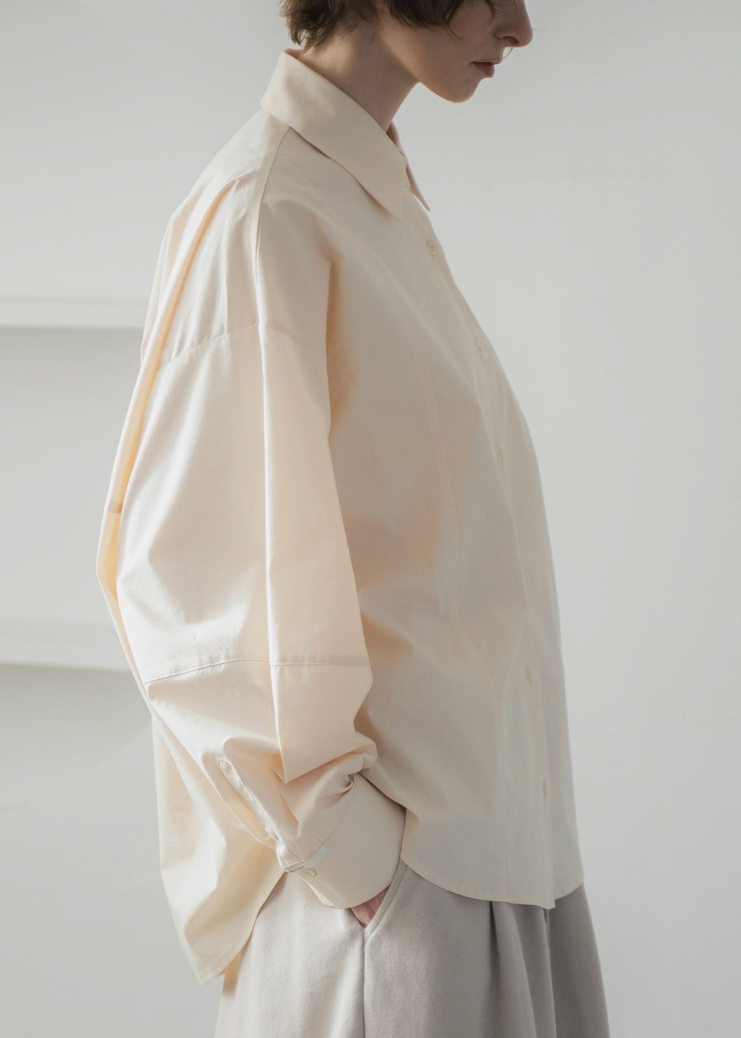 back volume statement cocoon shirt