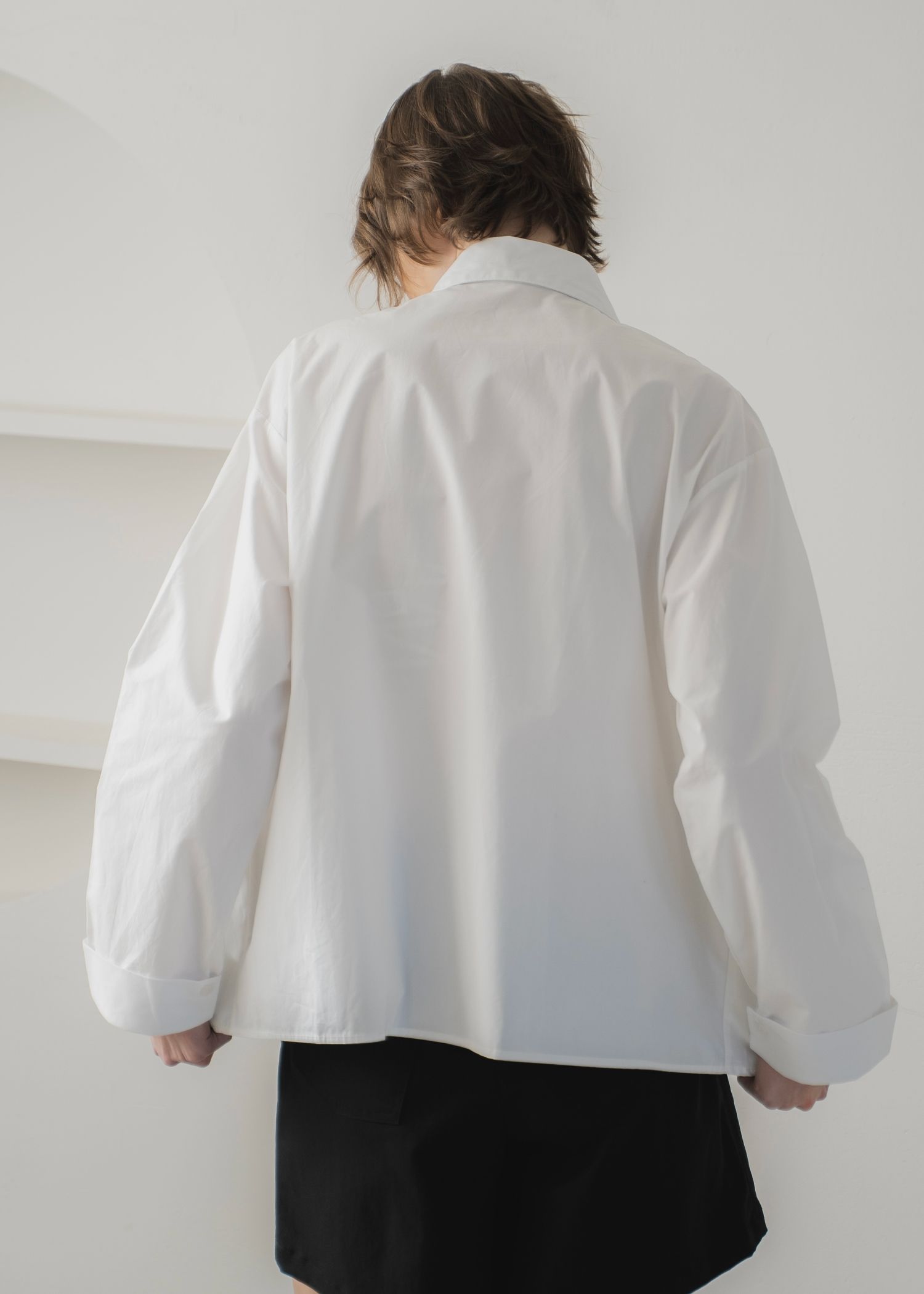 radial pintuck pocket round collar shirt BL