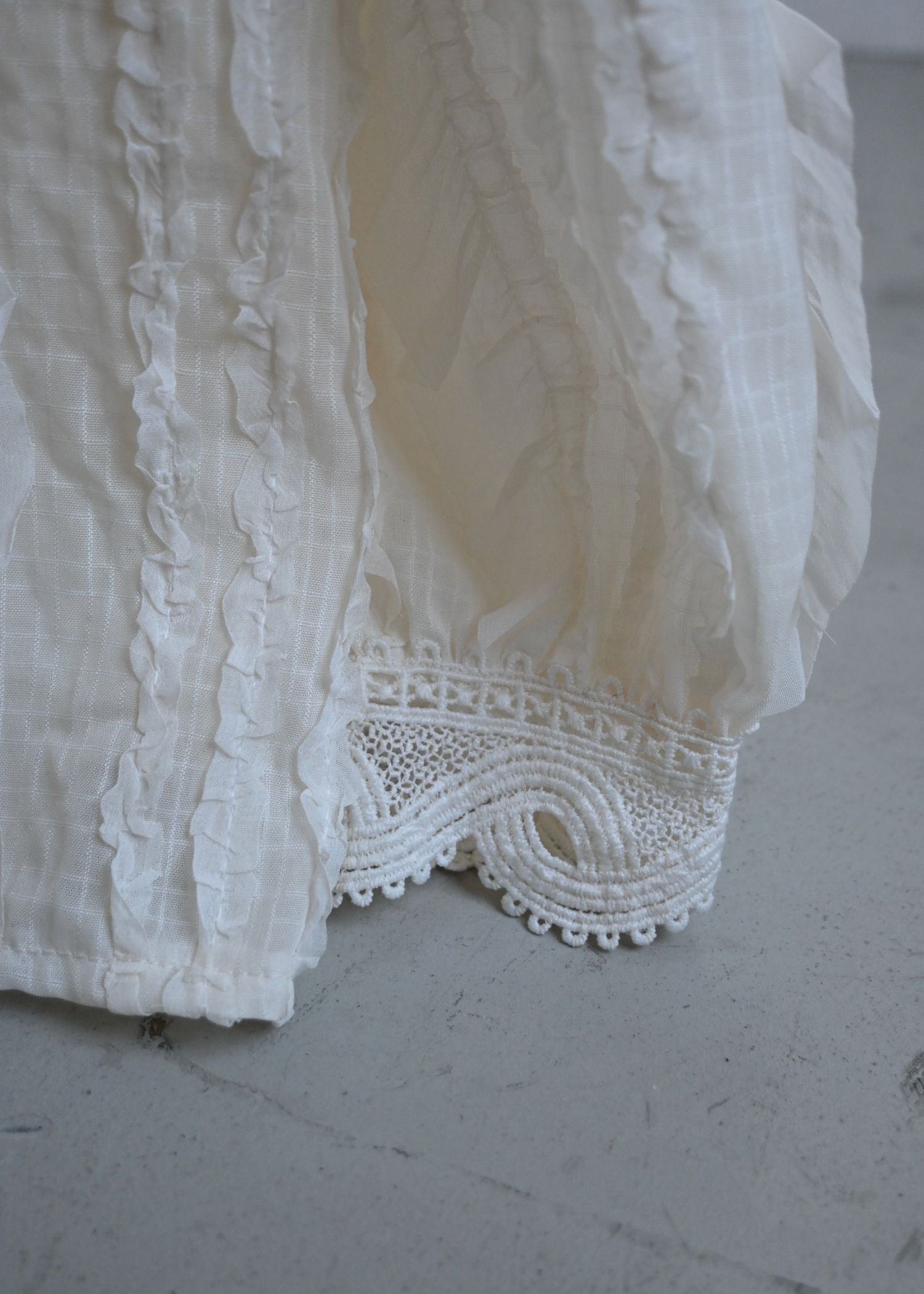 random stripe frill chiffon BL