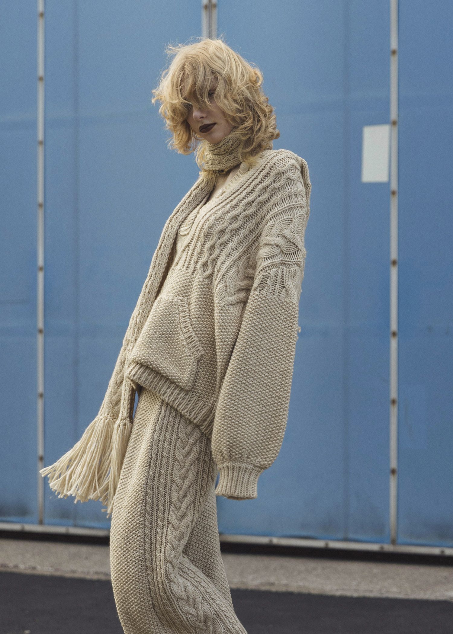 coarse knit cable fringe muffler