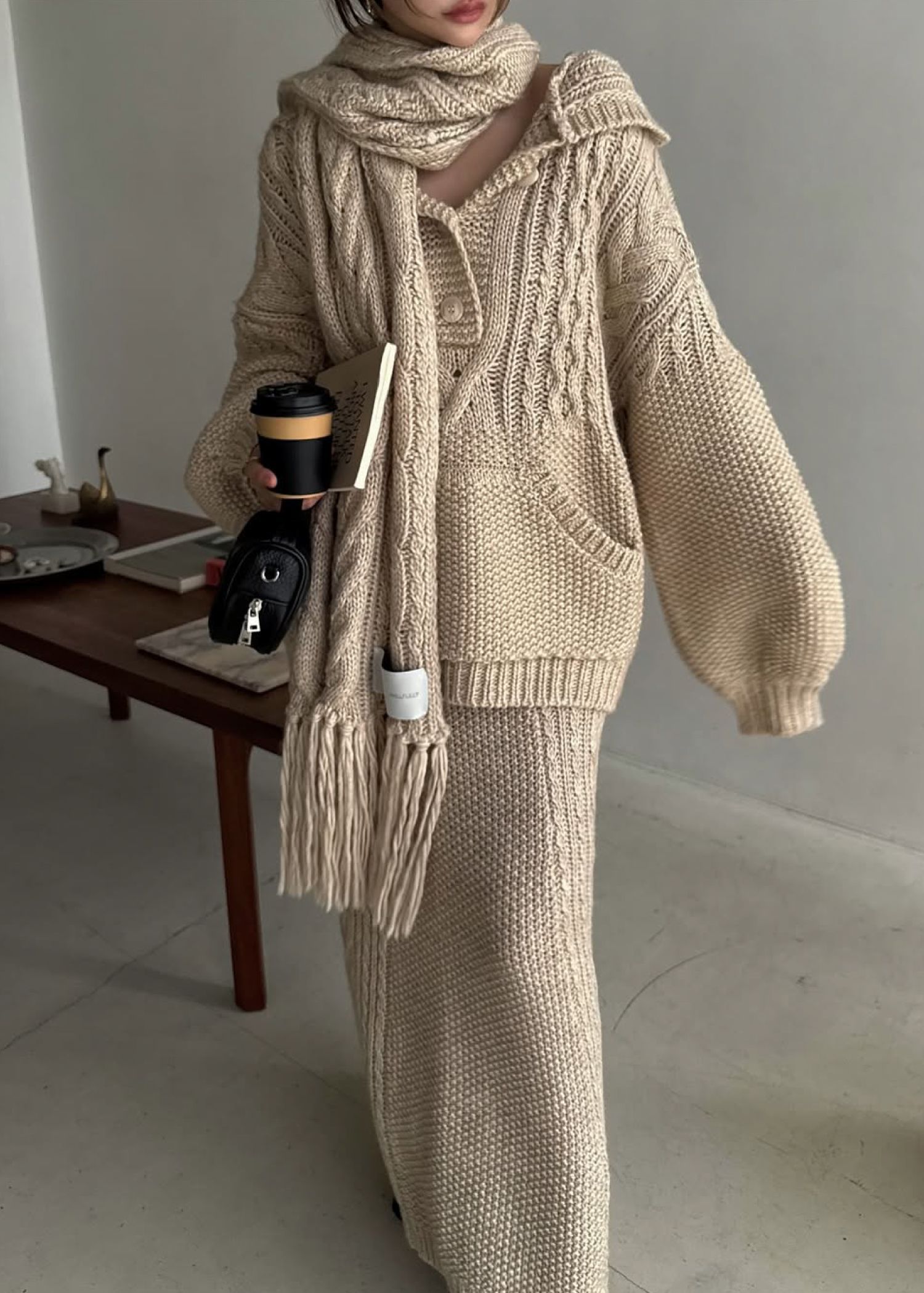 coarse knit cable fringe muffler
