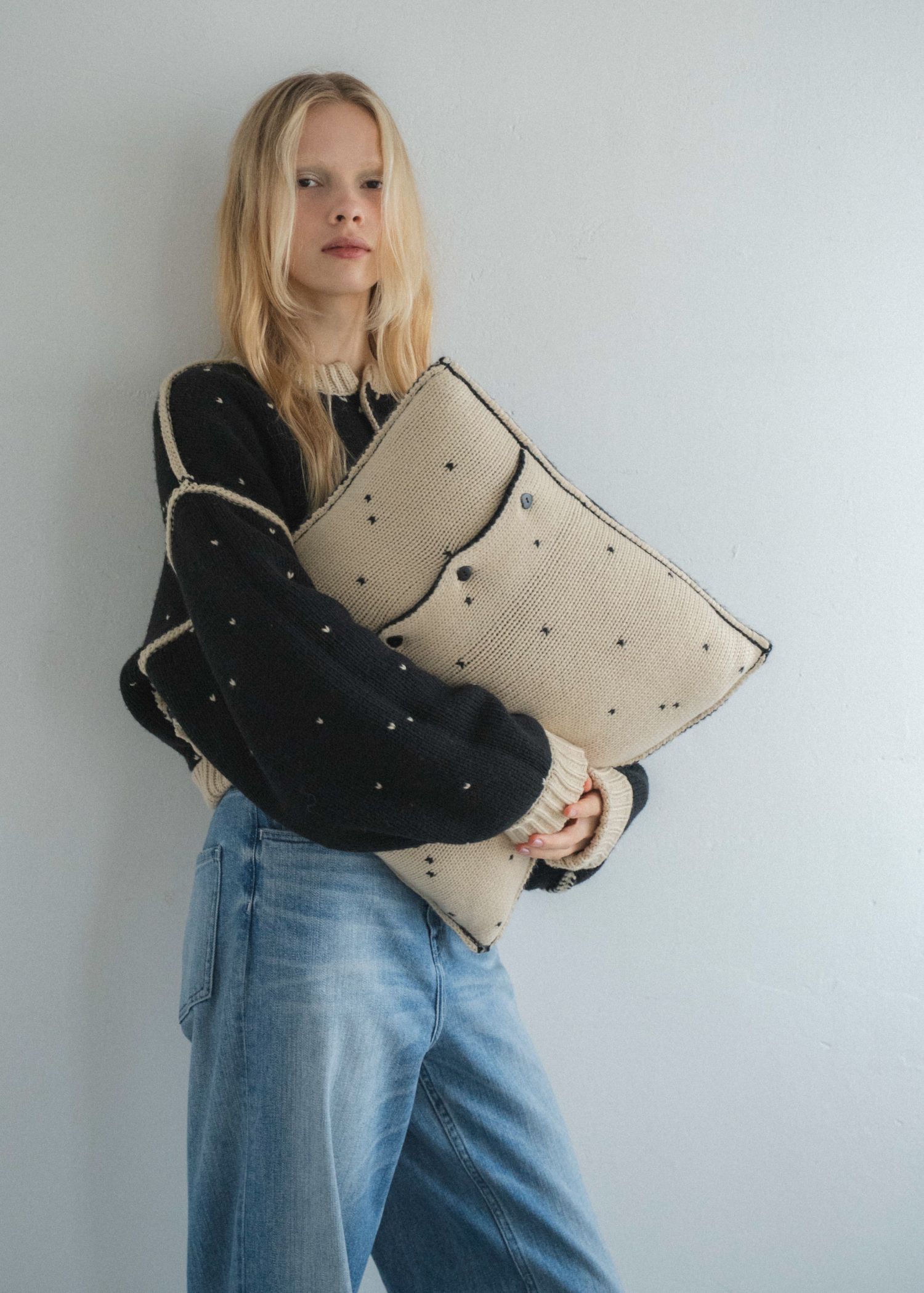 heart dot jacquard knit cushion cover