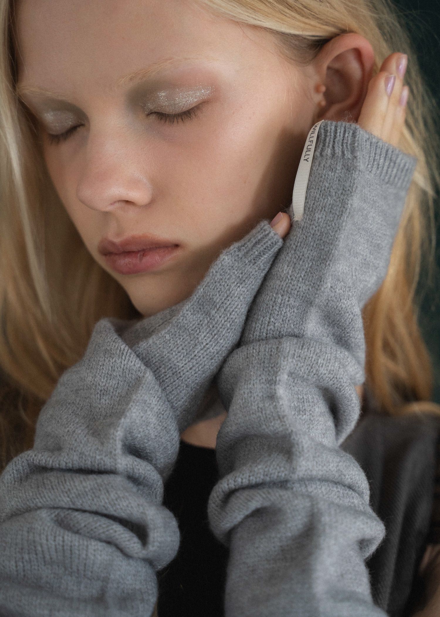 fingerless long gloves