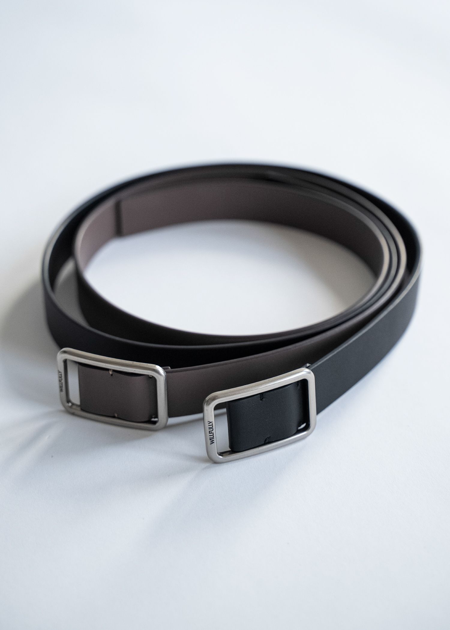 rectangle buckle holeless leather belt