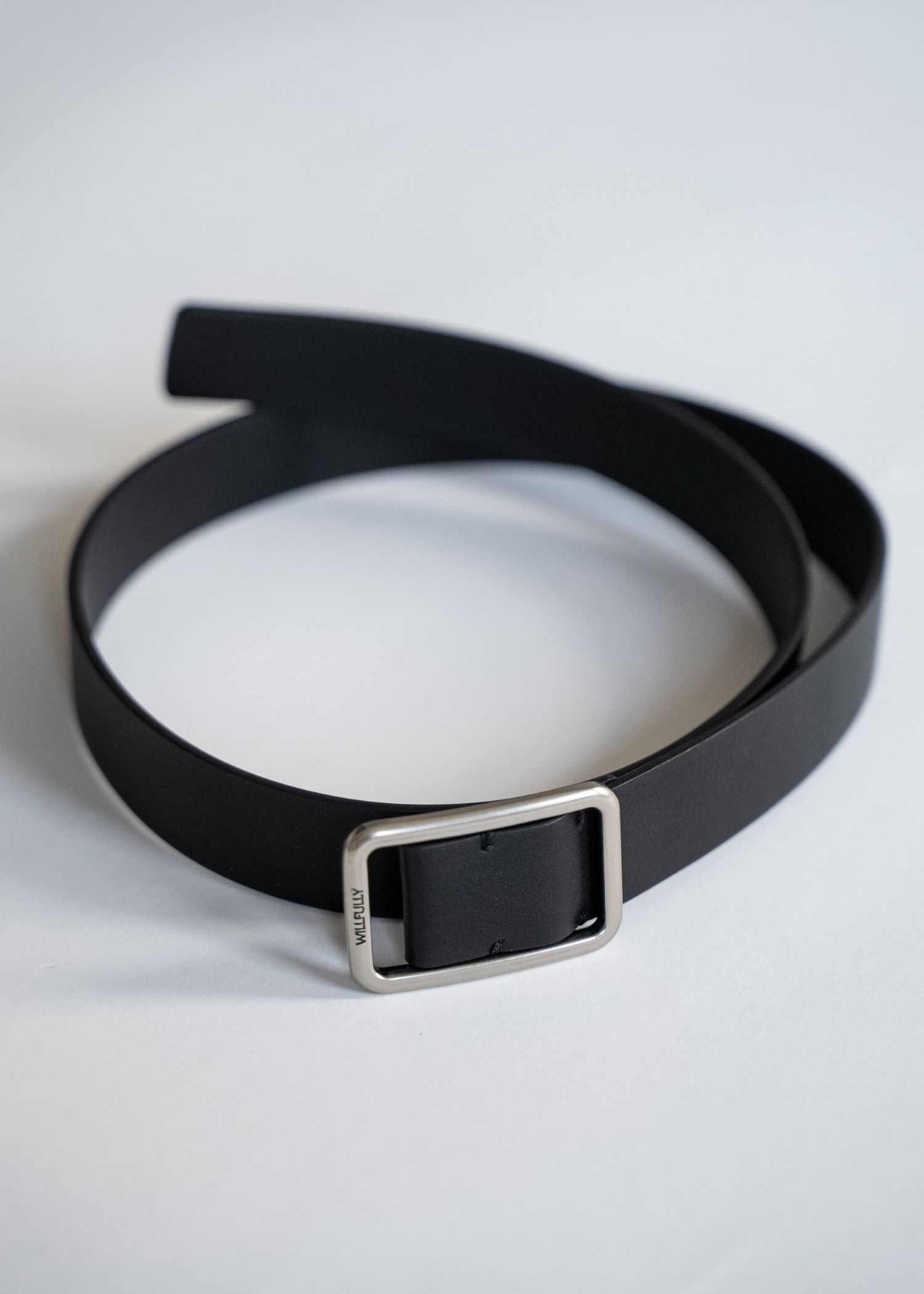 rectangle buckle holeless leather belt