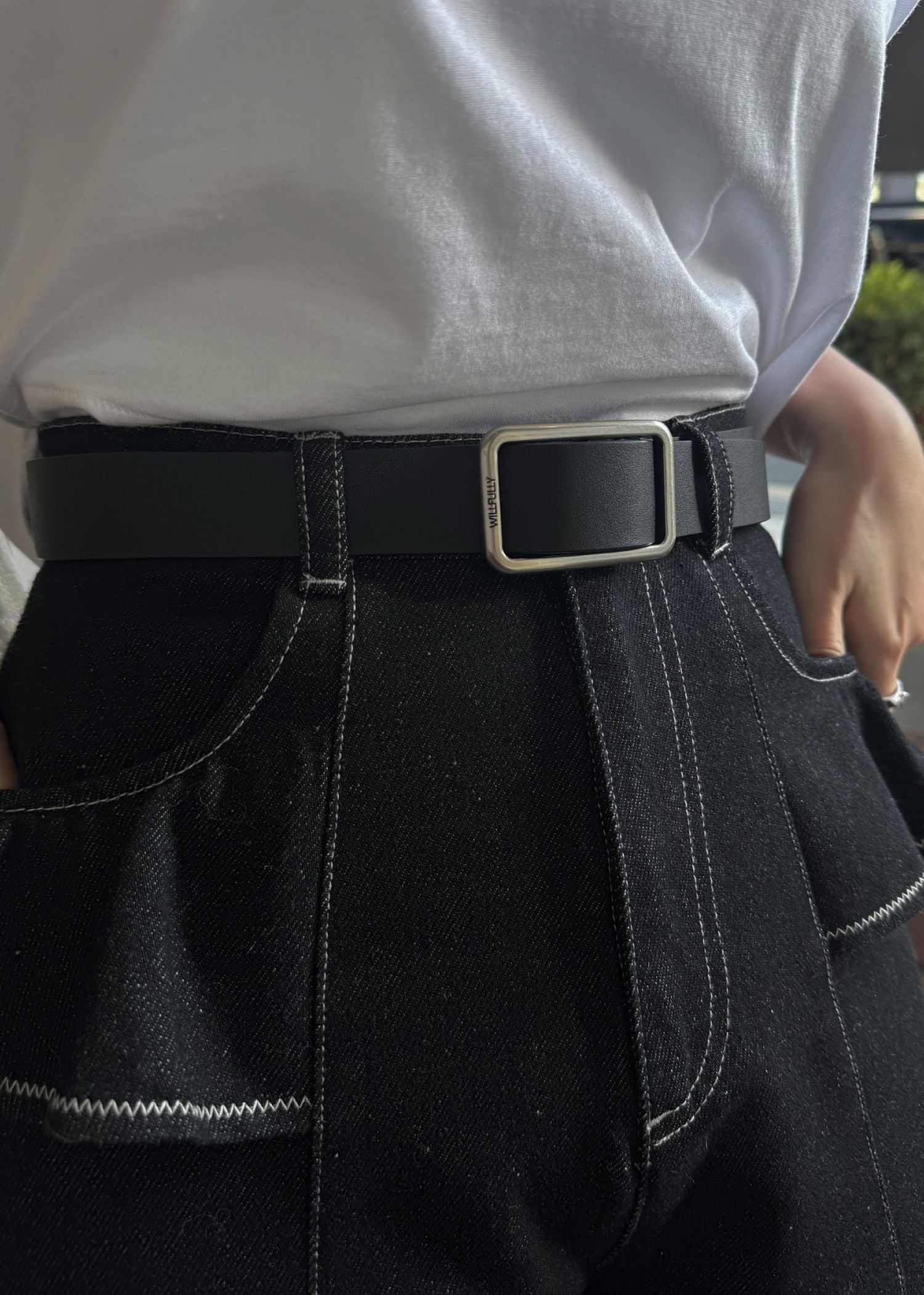 rectangle buckle holeless leather belt
