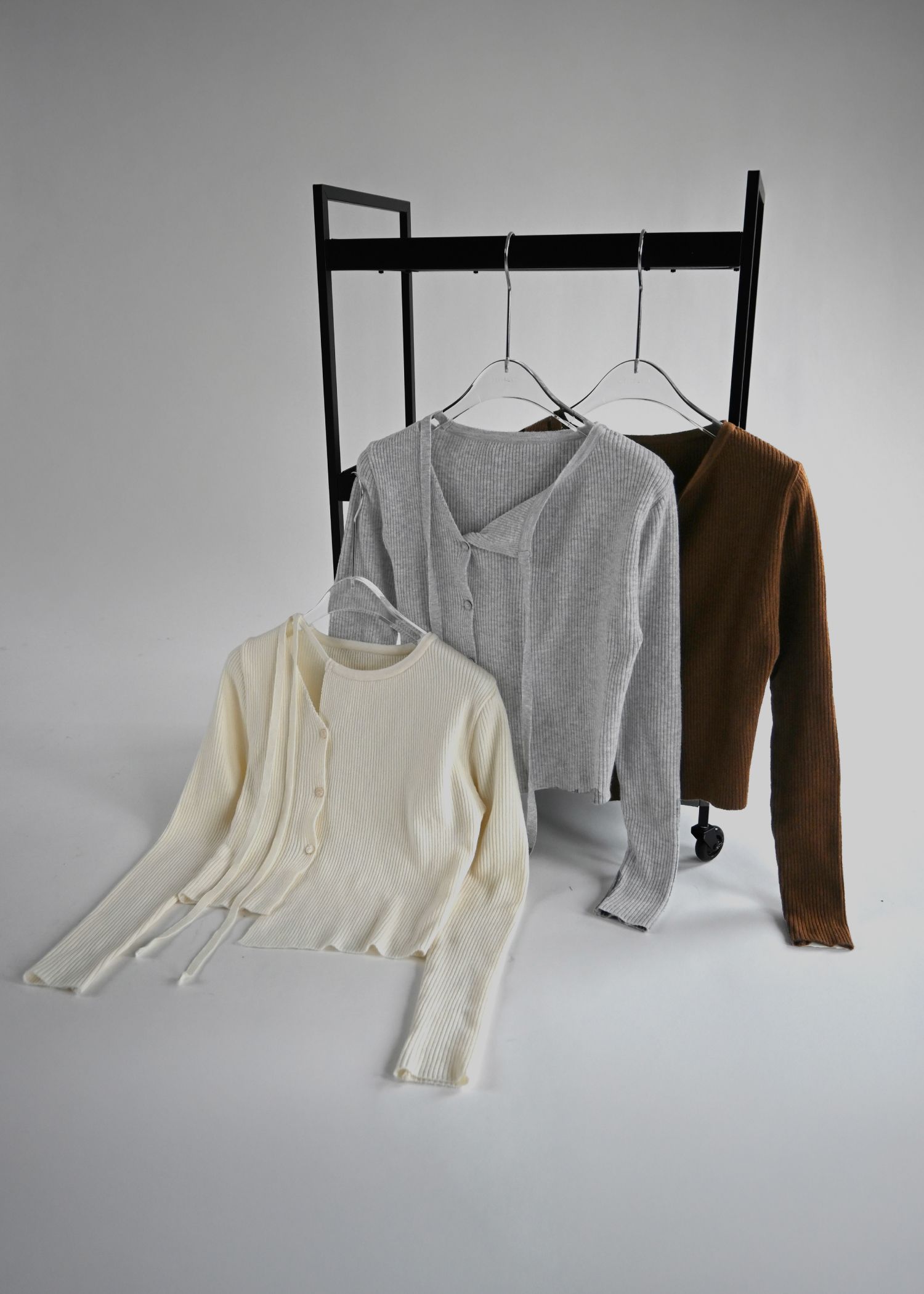 asymmetry decollete knit cardigan