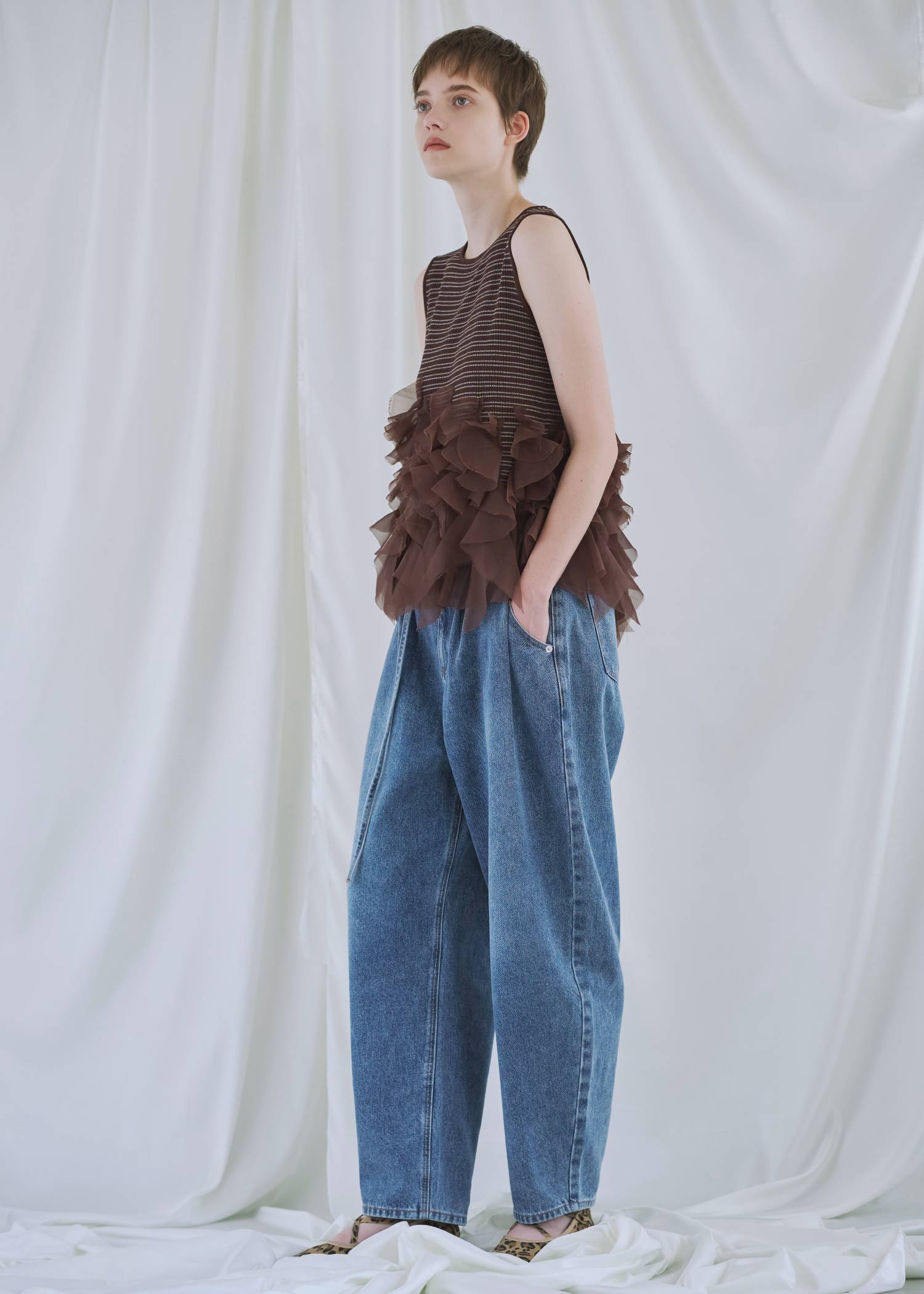 gradation frill no sleeve knit