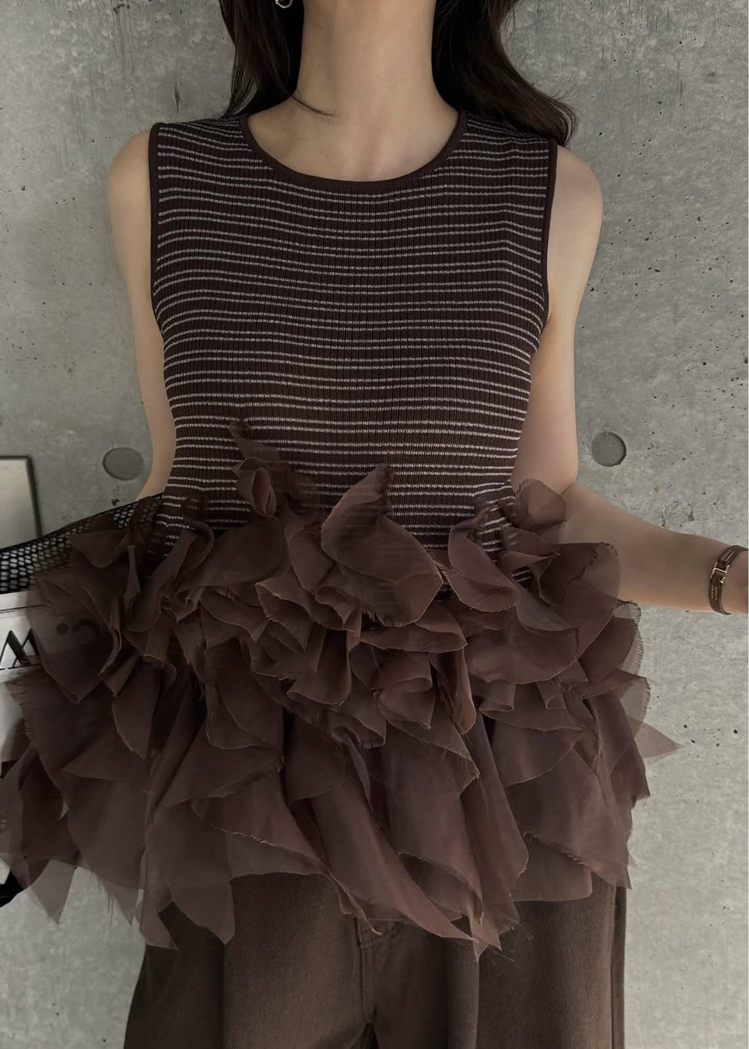gradation frill no sleeve knit