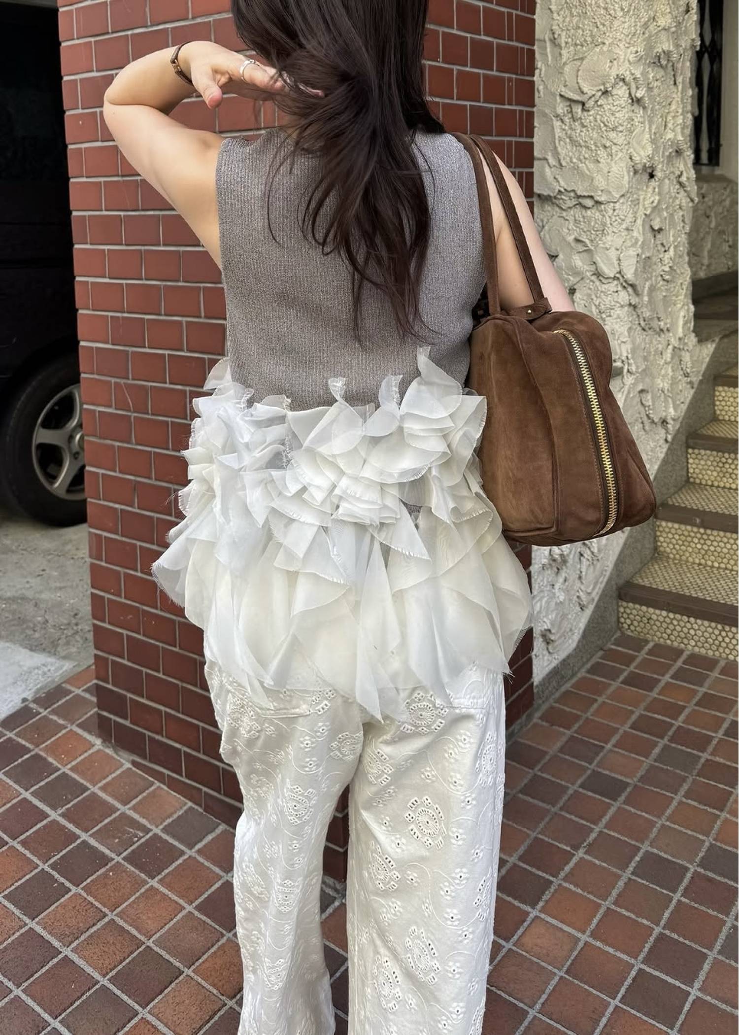 gradation frill no sleeve knit