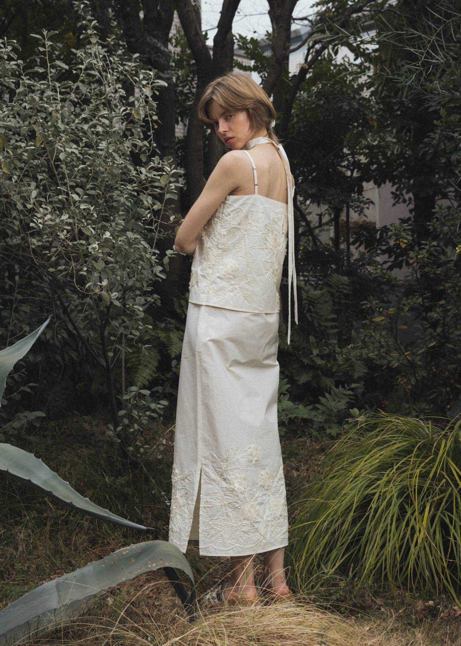 flower cord embroidery layered cami OP