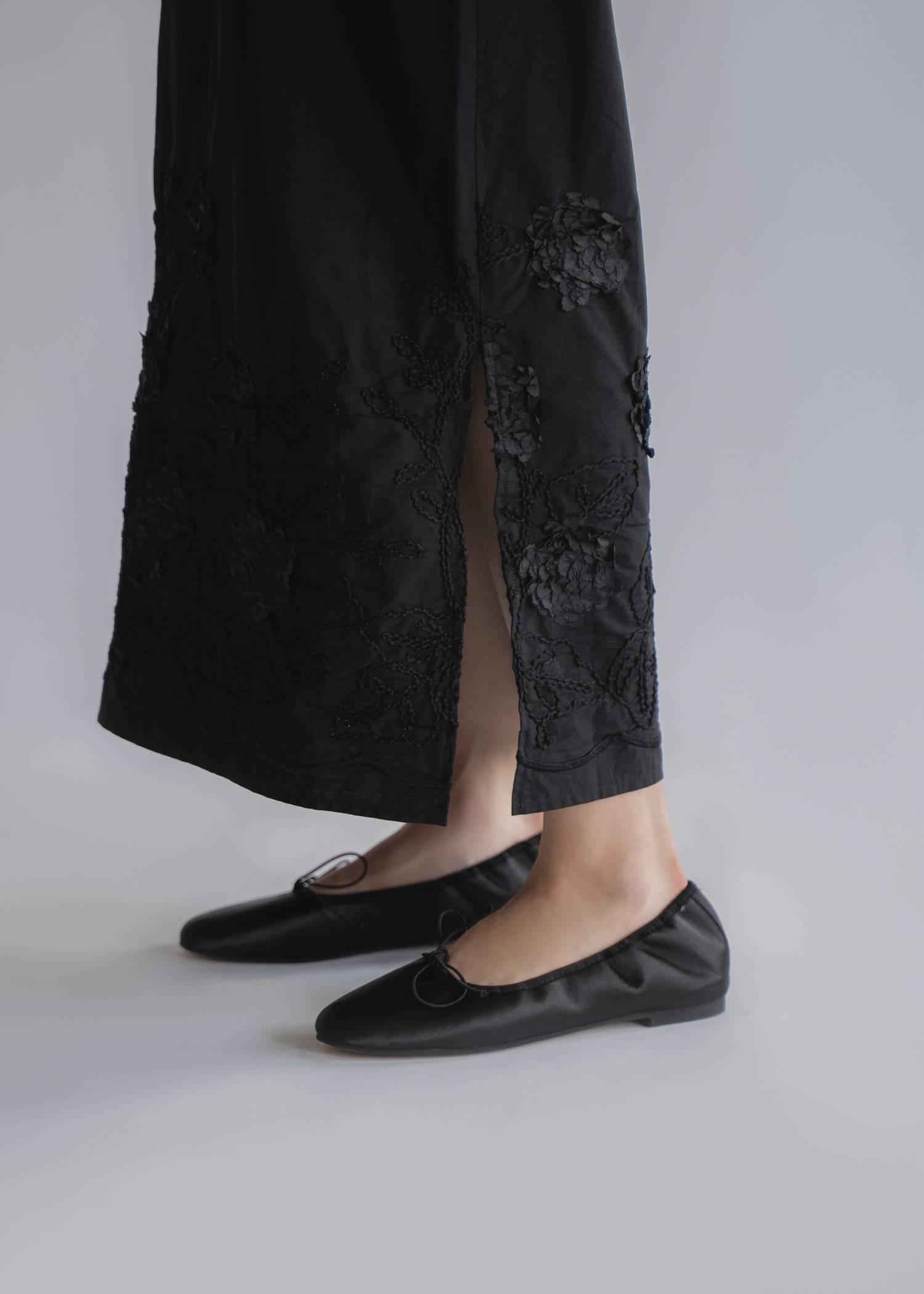 flower cord embroidery layered cami OP