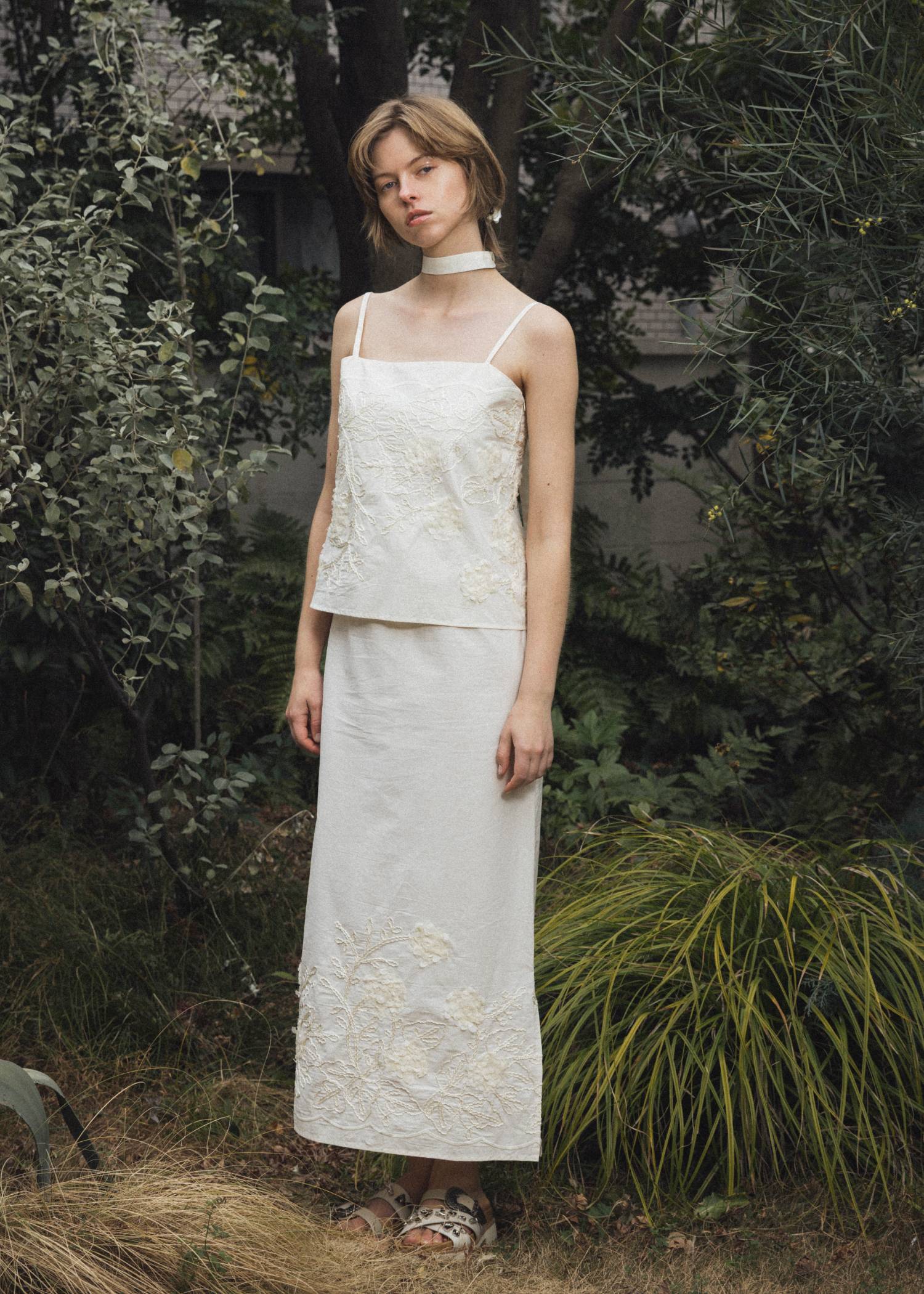 flower cord embroidery layered cami OP