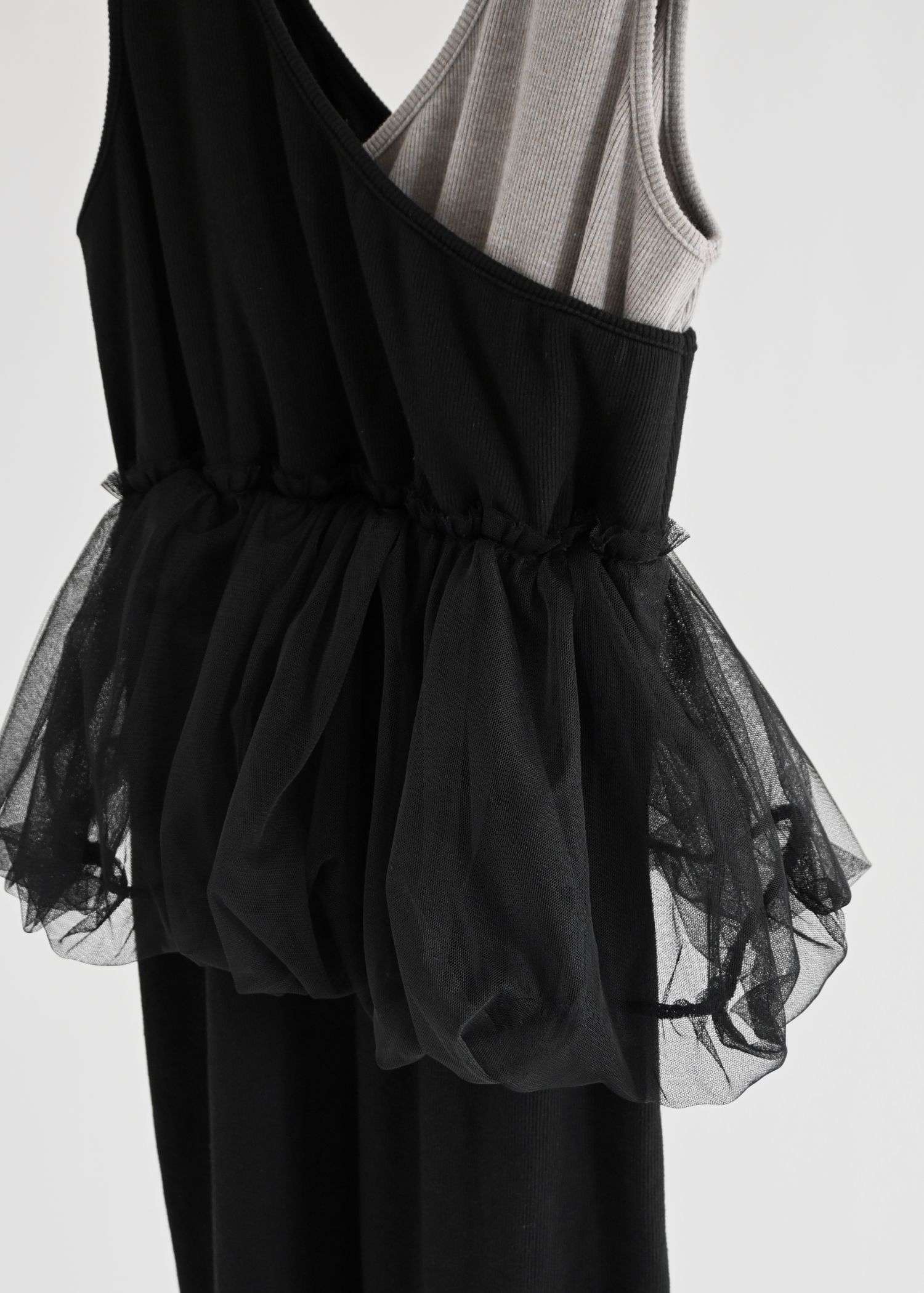 tulle peplum docking rib OP