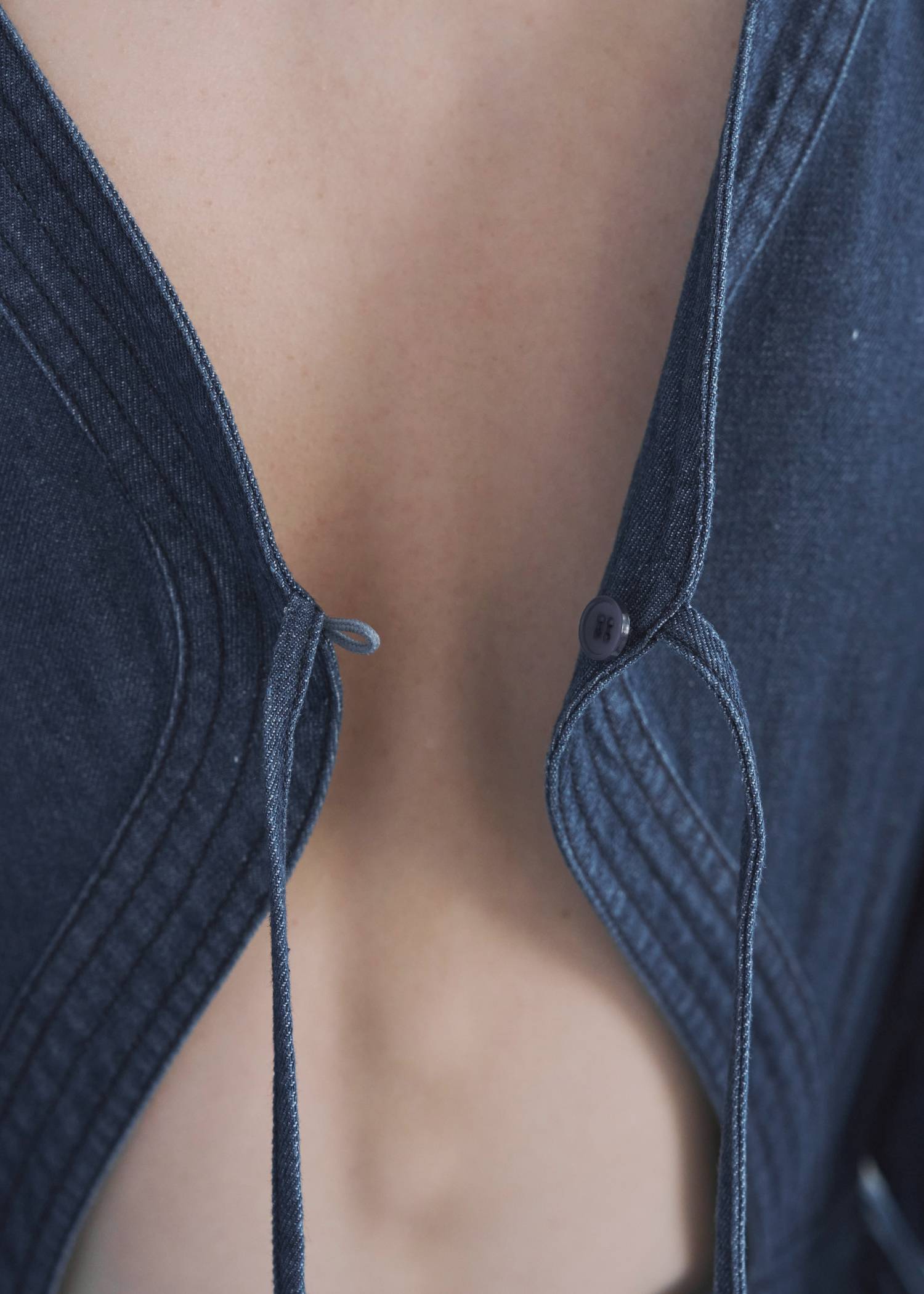back open switching bicolor stitch denim OP