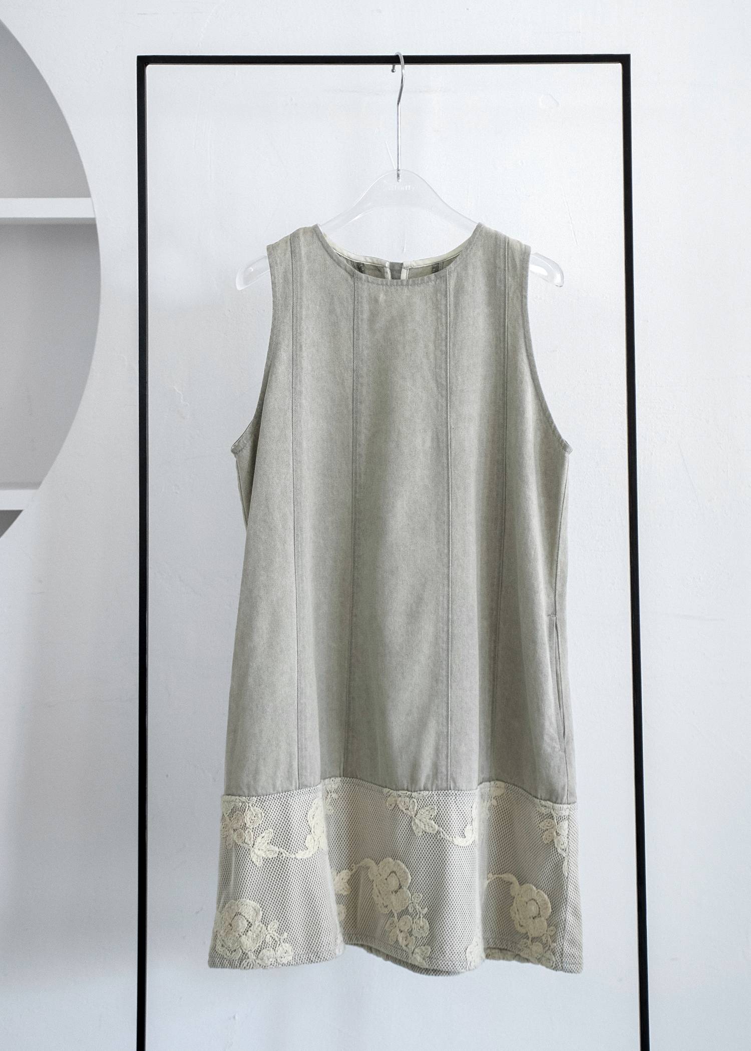 denim panel a line lace hem no sleeve OP