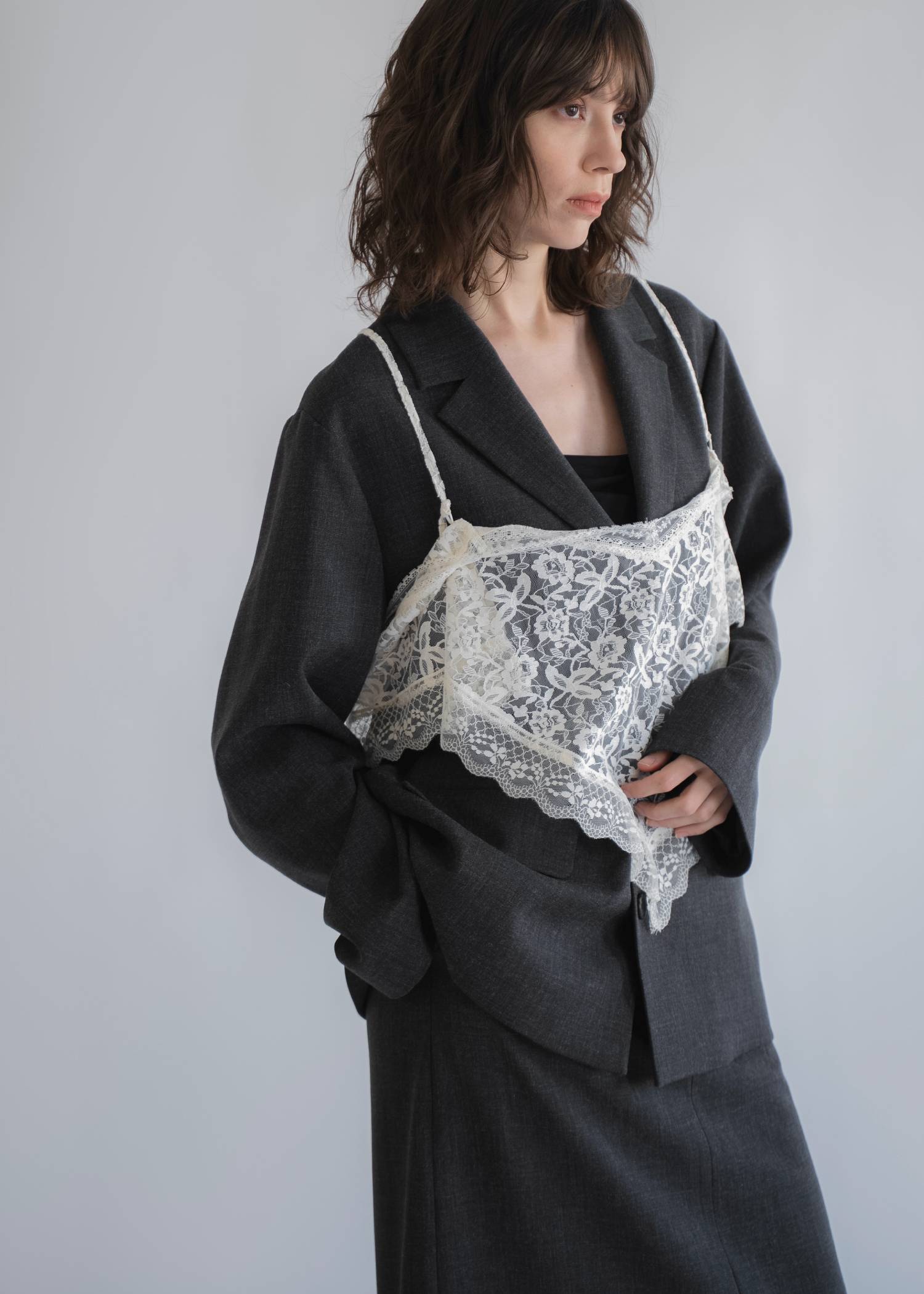 arrangement lace shawl oversize JK