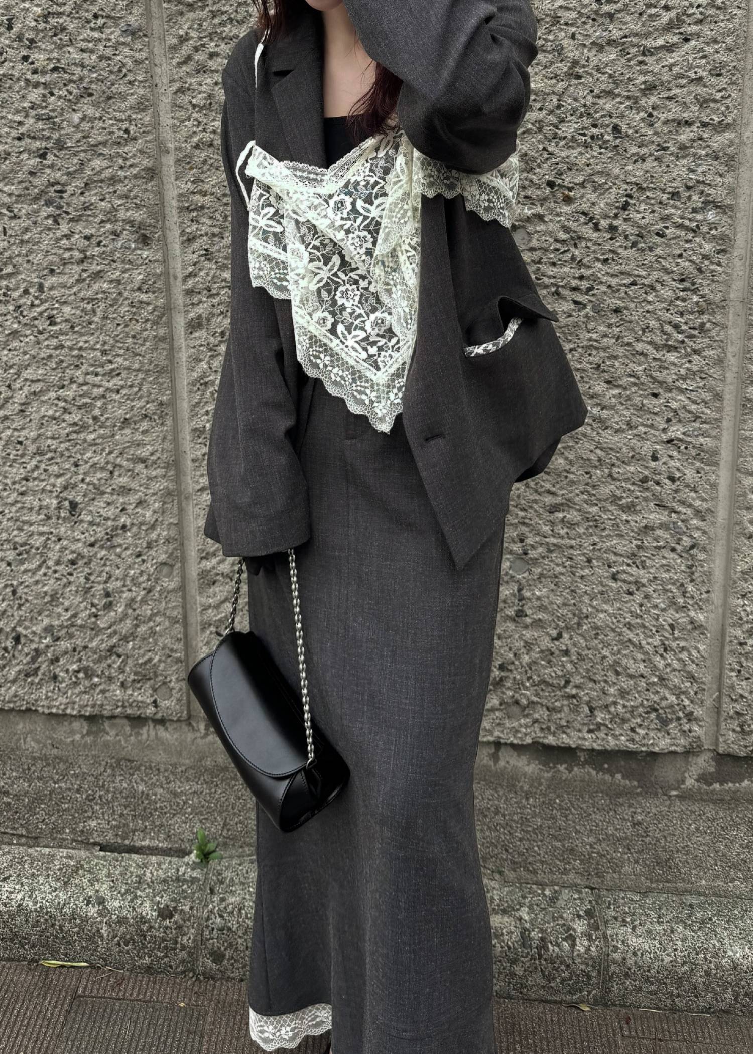 arrangement lace shawl oversize JK