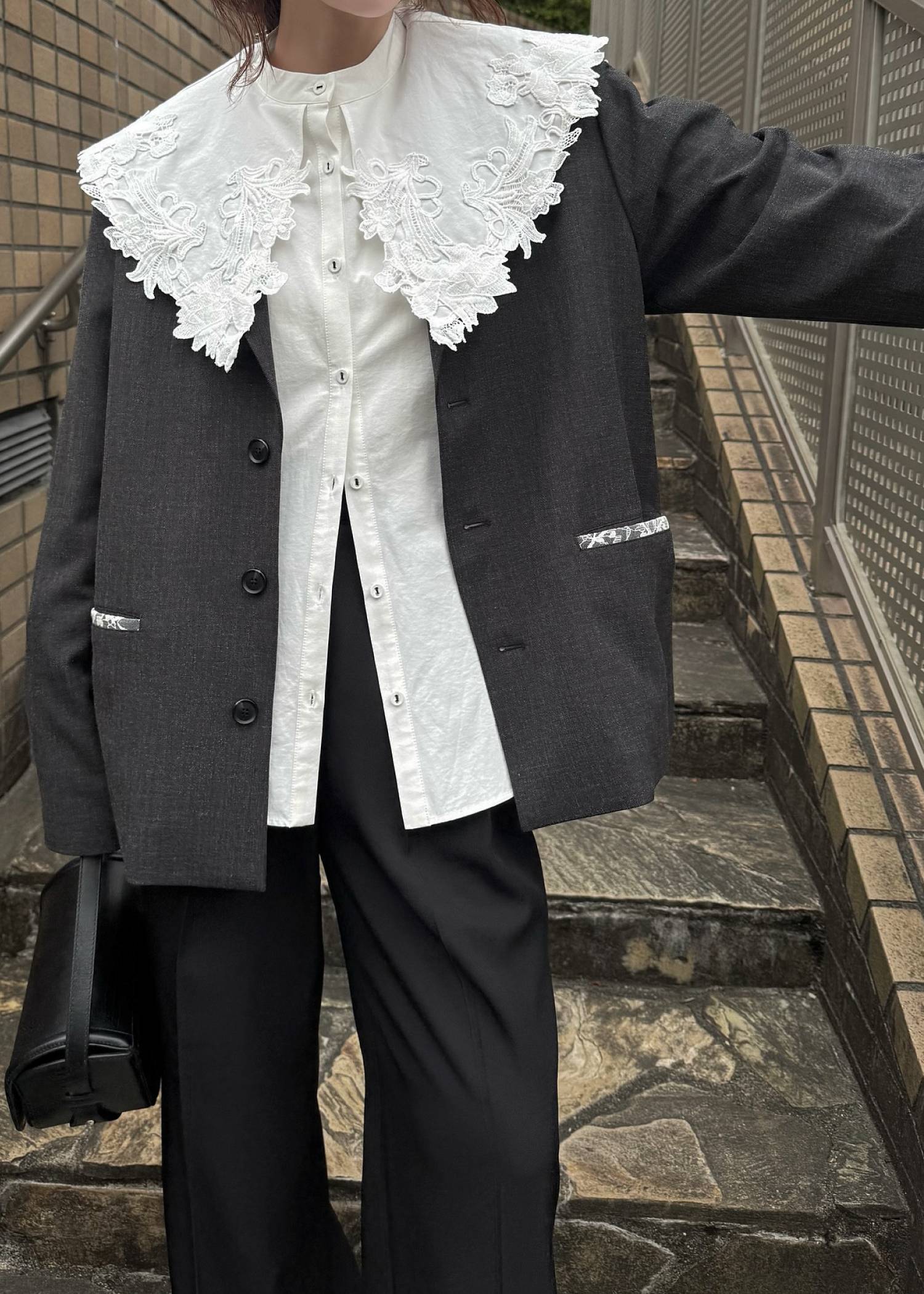 arrangement lace shawl oversize JK