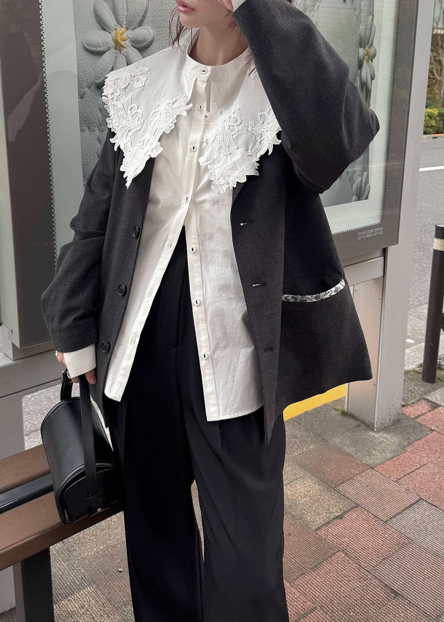 arrangement lace shawl oversize JK