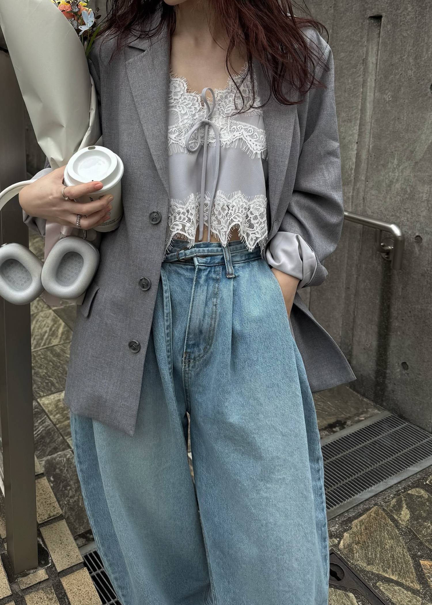 arrangement lace shawl oversize JK