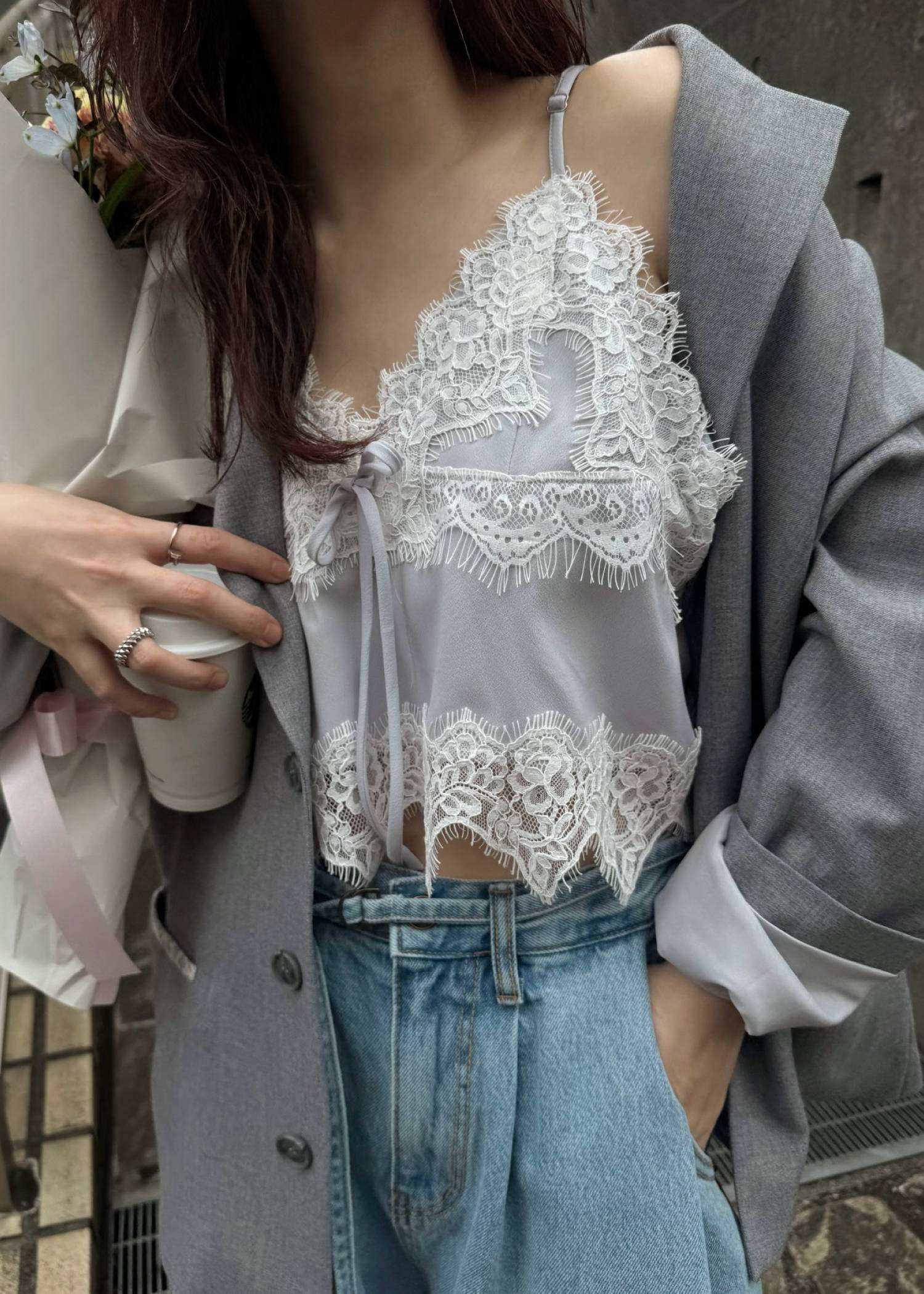 arrangement lace shawl oversize JK