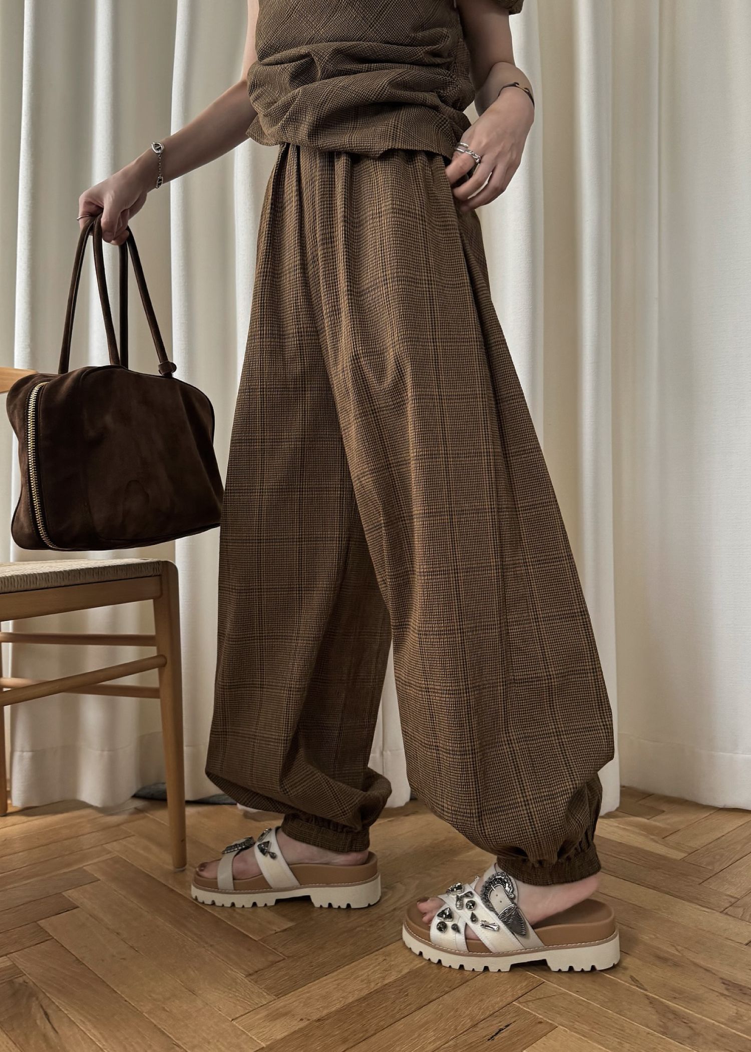 volume wide shirring check PT