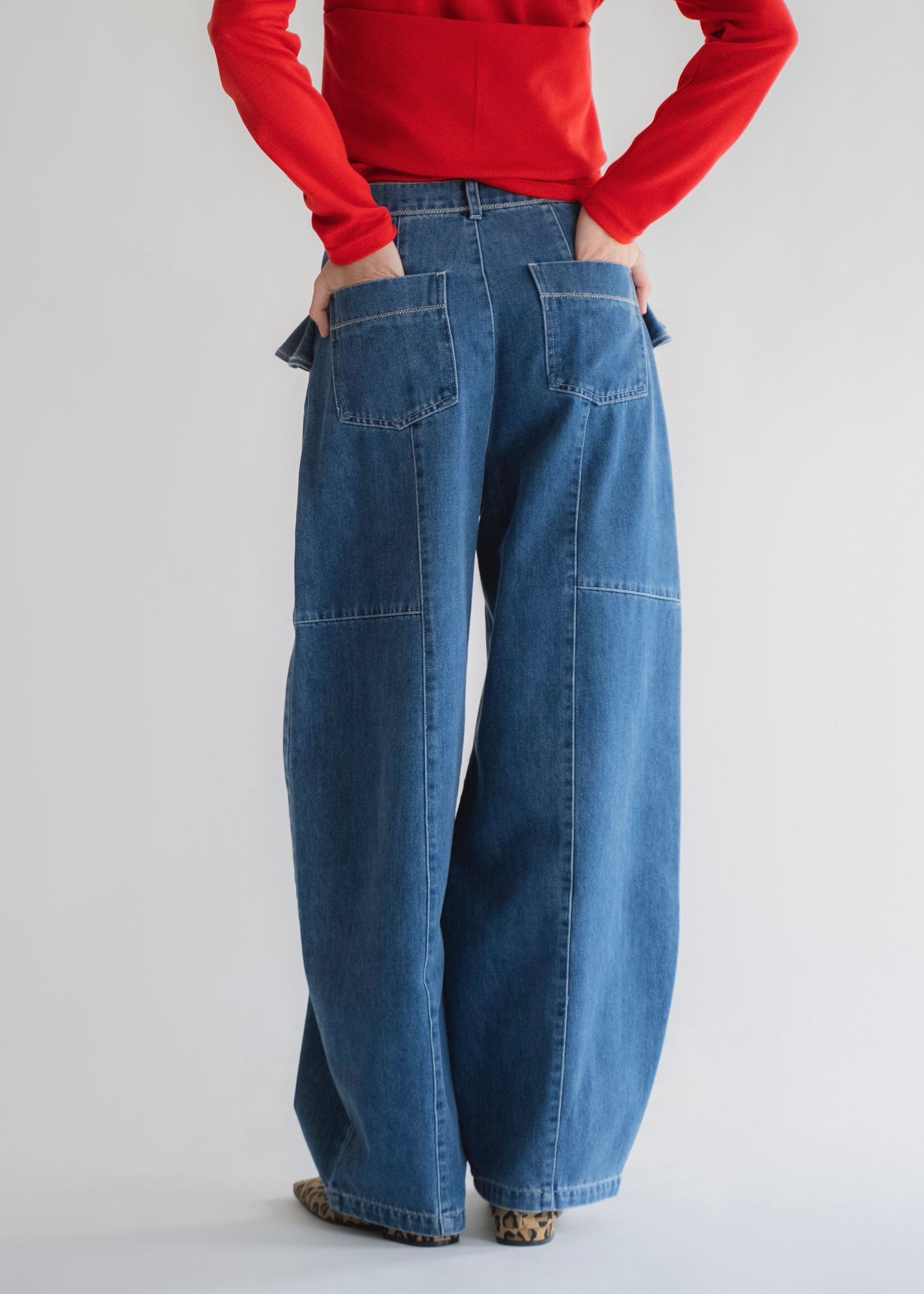 frill pocket center seam bi color stitch denim