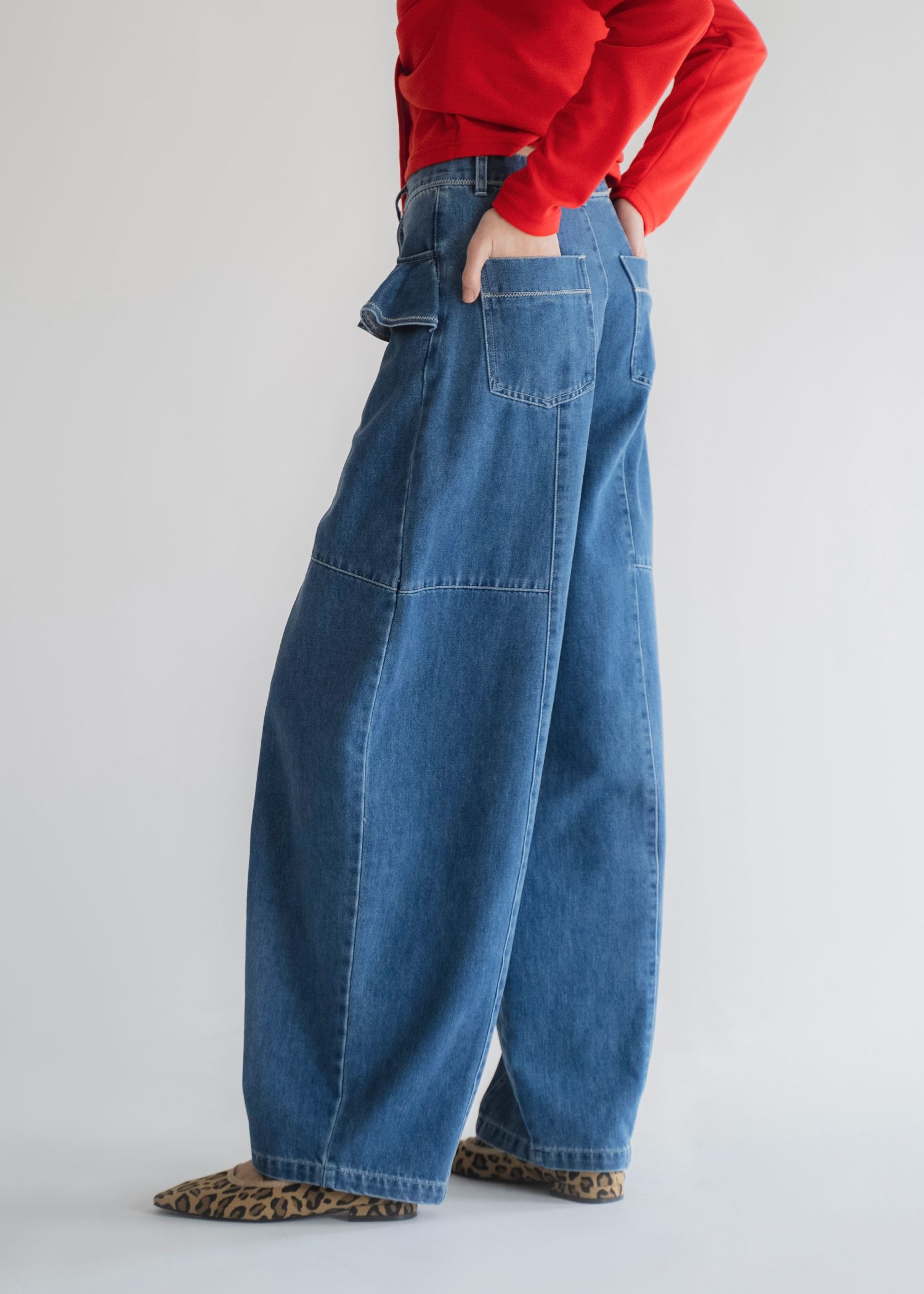 frill pocket center seam bi color stitch denim