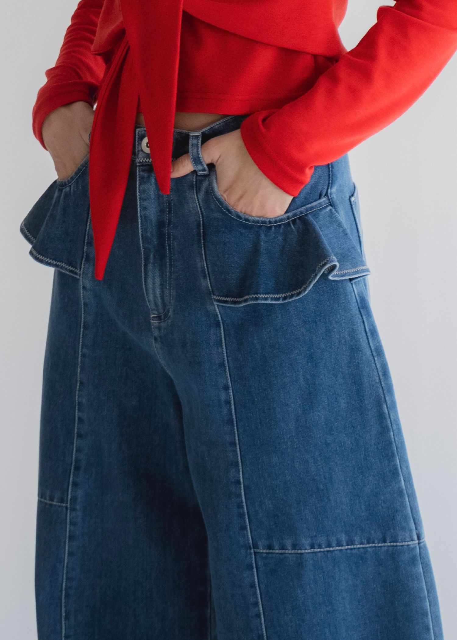 frill pocket center seam bi color stitch denim