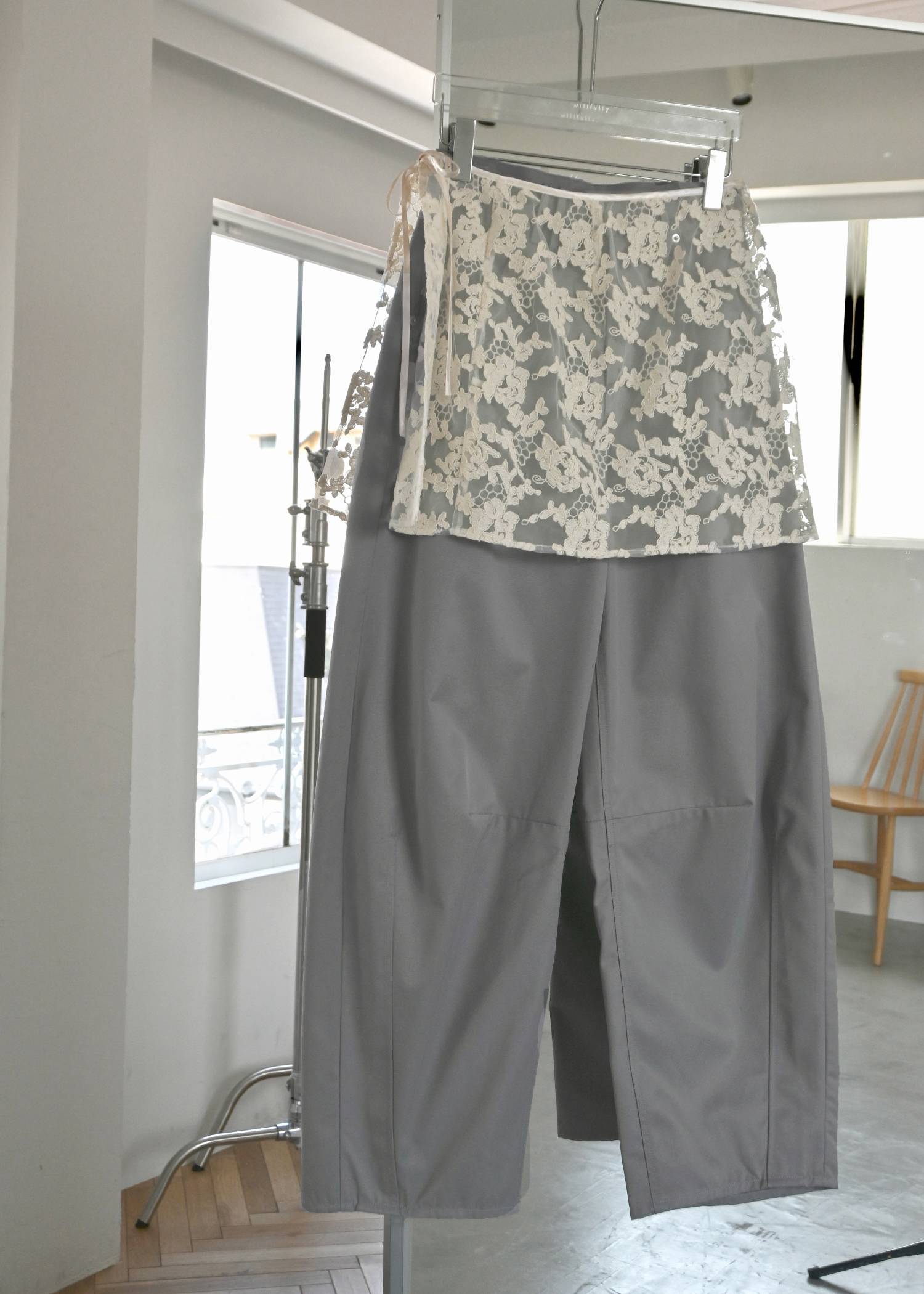 removable lace darts curve silhouette chino PT