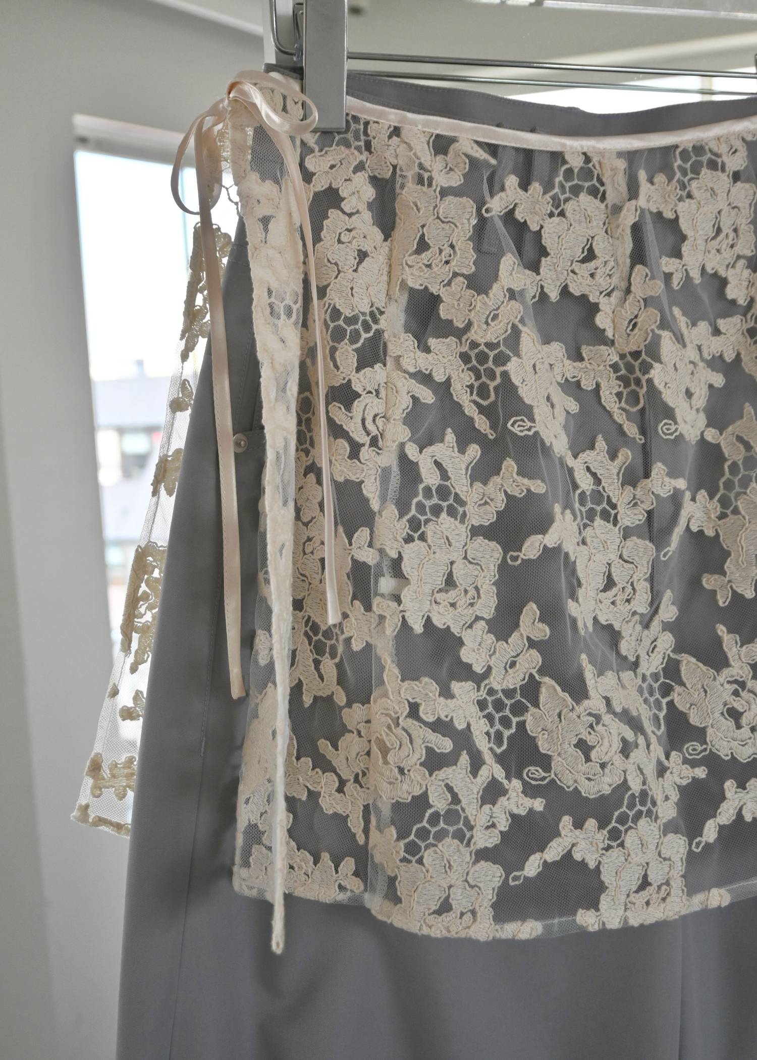 removable lace darts curve silhouette chino PT