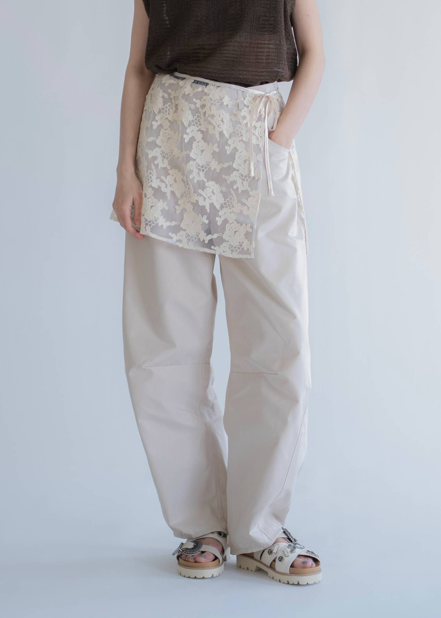 removable lace darts curve silhouette chino PT