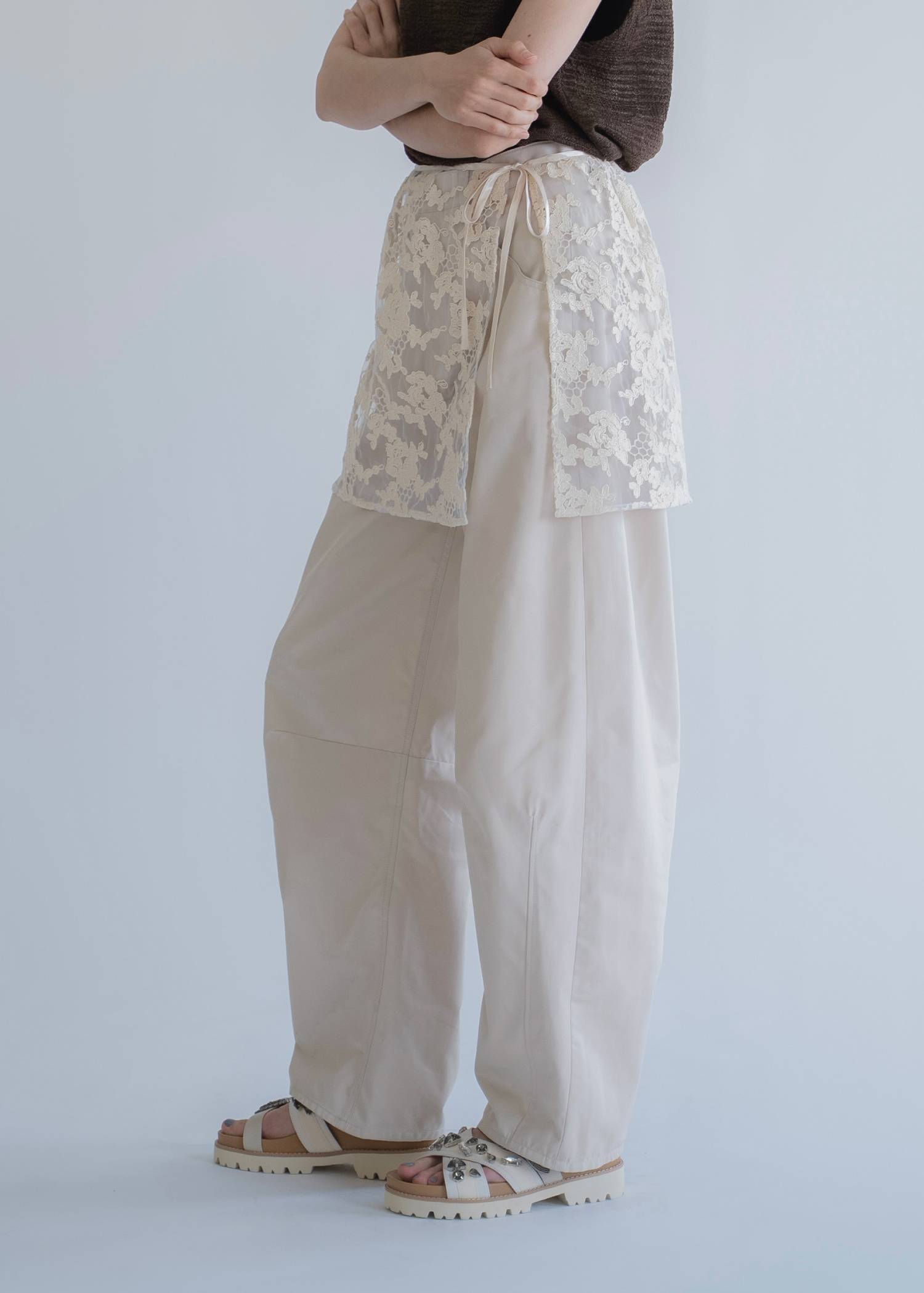 removable lace darts curve silhouette chino PT