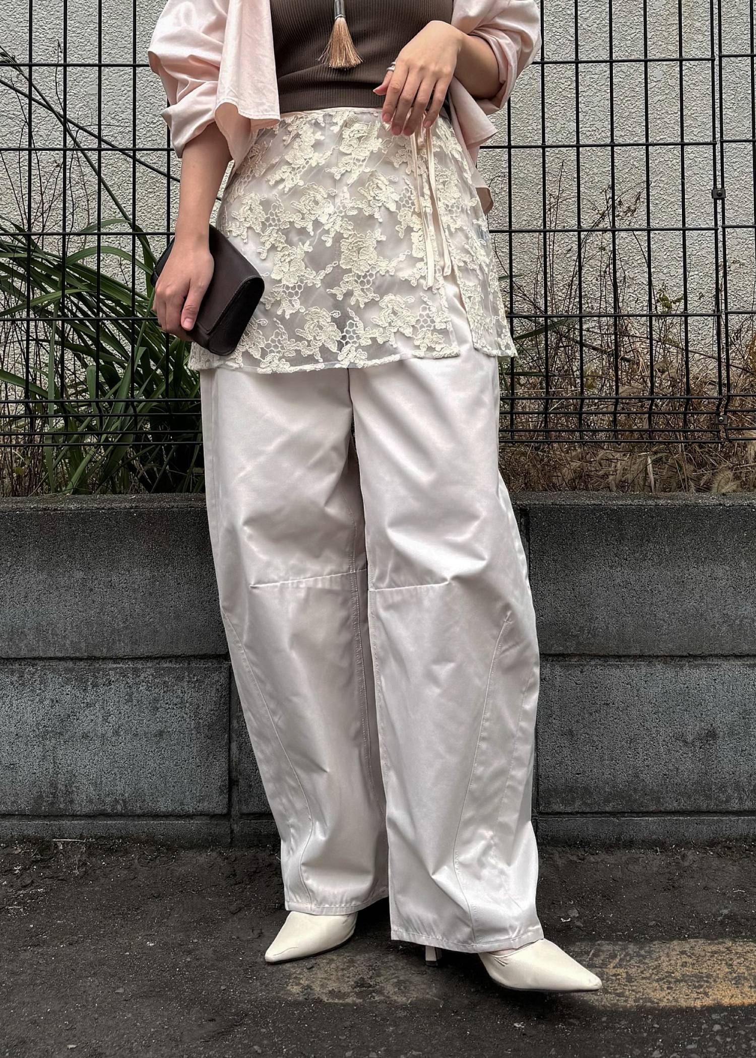 removable lace darts curve silhouette chino PT