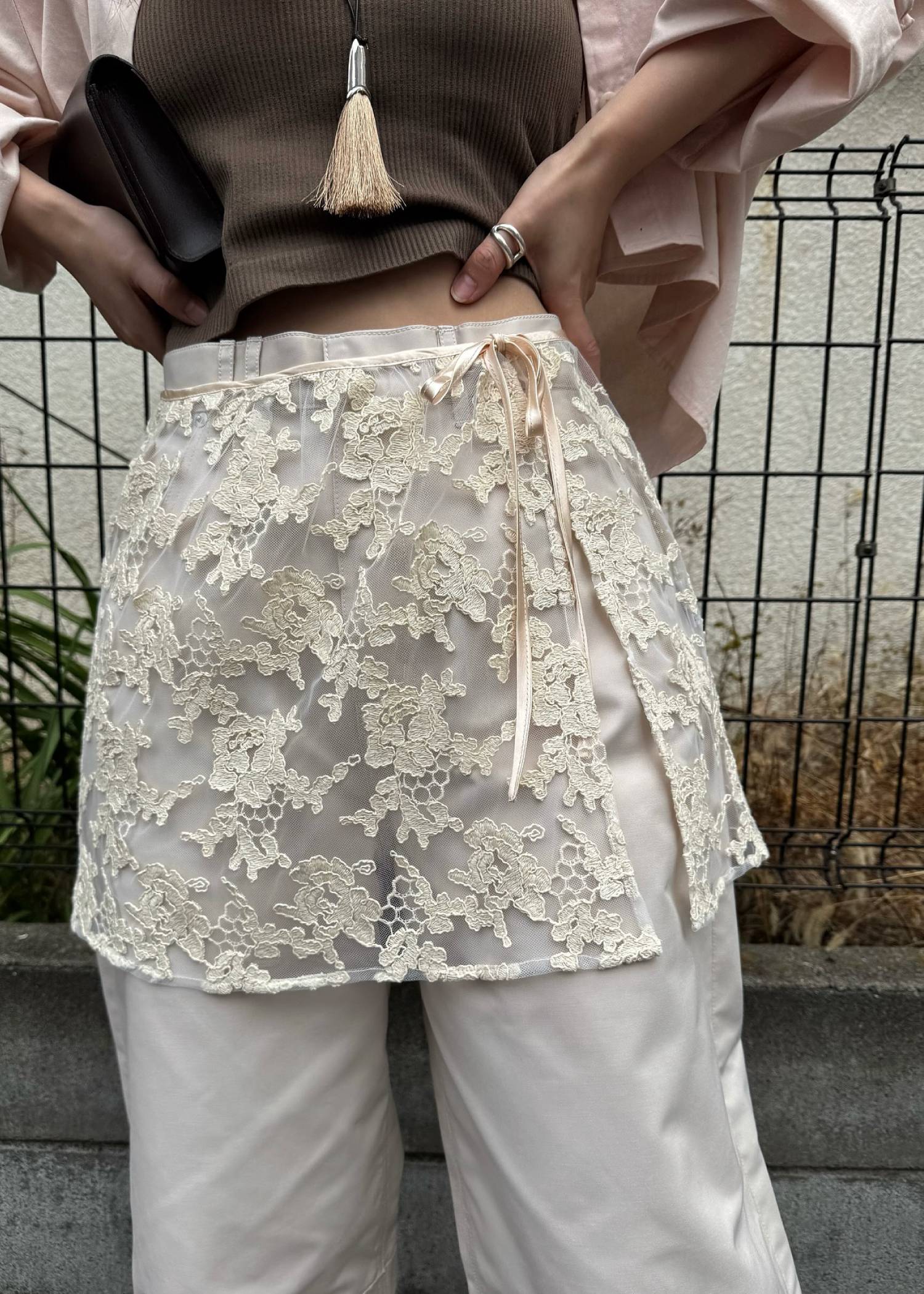 removable lace darts curve silhouette chino PT