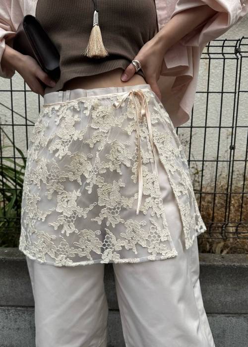 removable lace darts curve silhouette chino PT