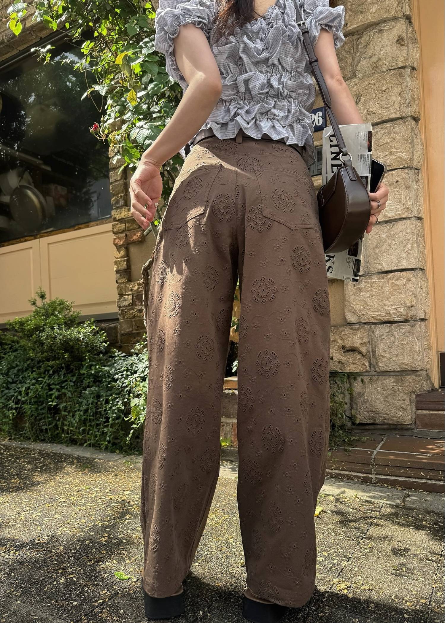 eyelet embroidery chino PT