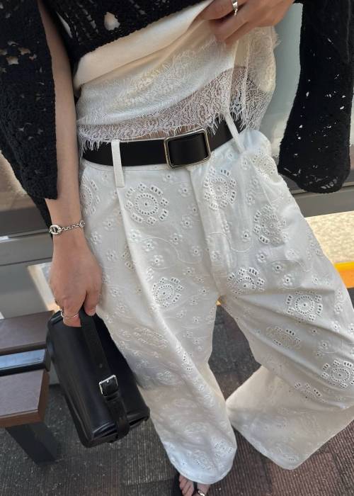 eyelet embroidery chino PT