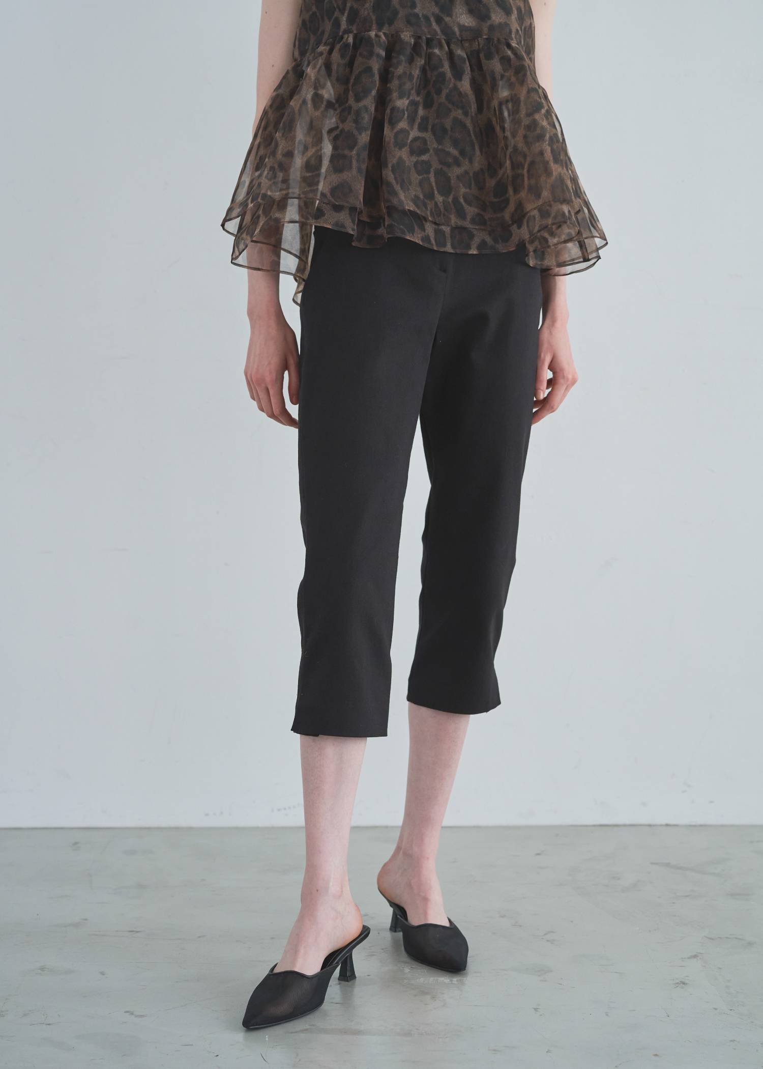 side slit rich capri PT
